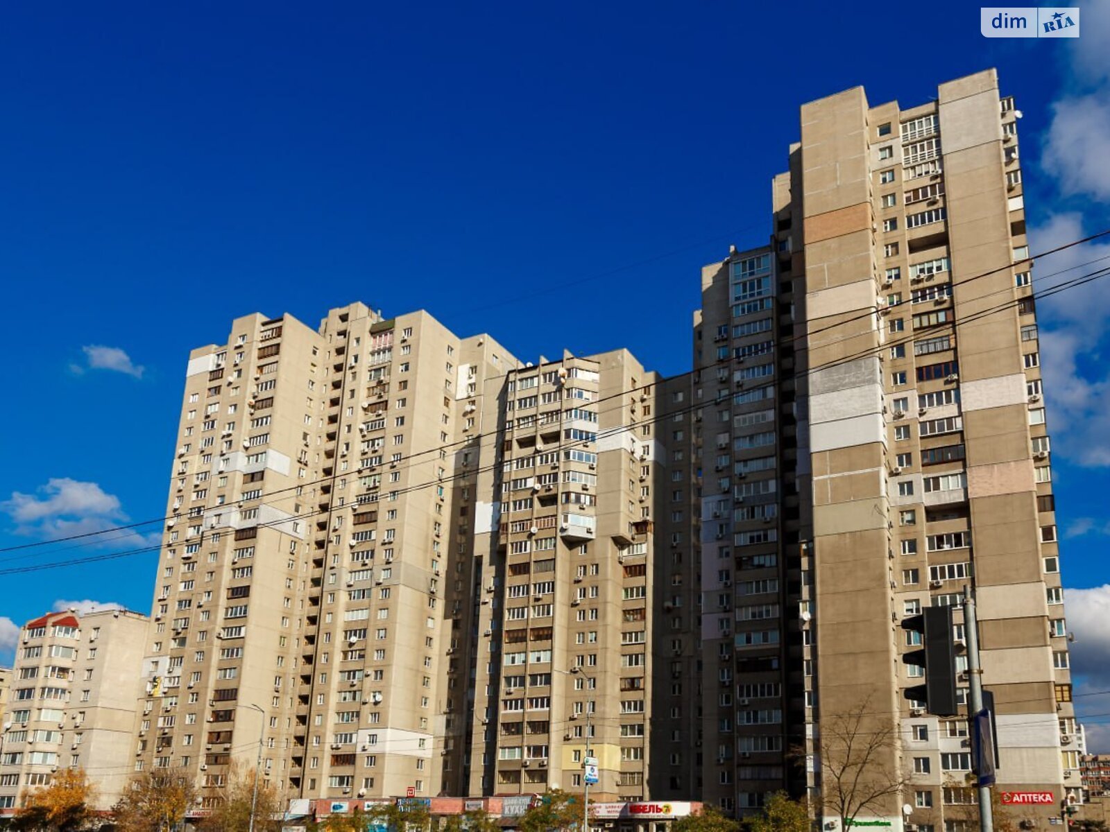 трехкомнатная квартира в Киеве, район Дарницкий, на ул. Братства тарасовцев 12/37 в аренду на долгий срок помесячно фото 1 трехкомнатная квартира в Киеве, район Дарницкий, на ул. Братства тарасовцев 12/37 в аренду на долгий срок помесячно фото 1