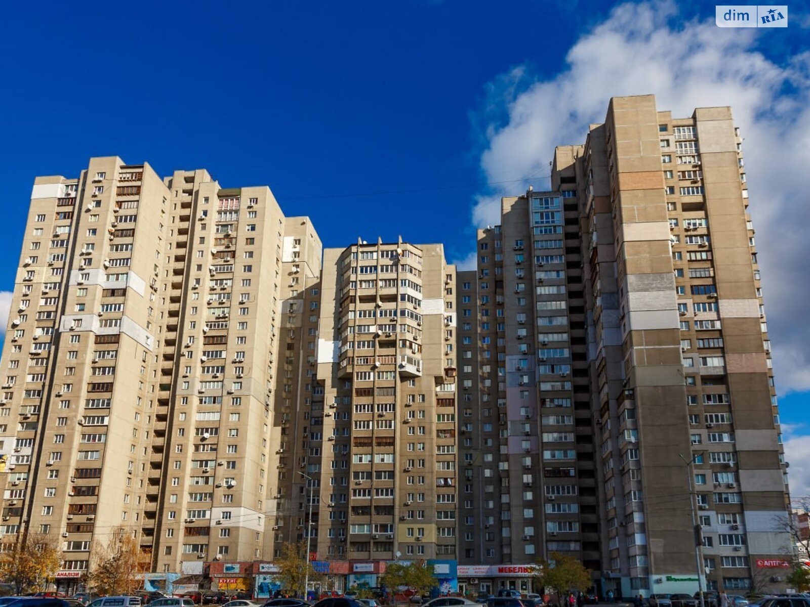 трехкомнатная квартира в Киеве, район Дарницкий, на ул. Братства тарасовцев 12/37 в аренду на долгий срок помесячно фото 1 трехкомнатная квартира в Киеве, район Дарницкий, на ул. Братства тарасовцев 12/37 в аренду на долгий срок помесячно фото 1