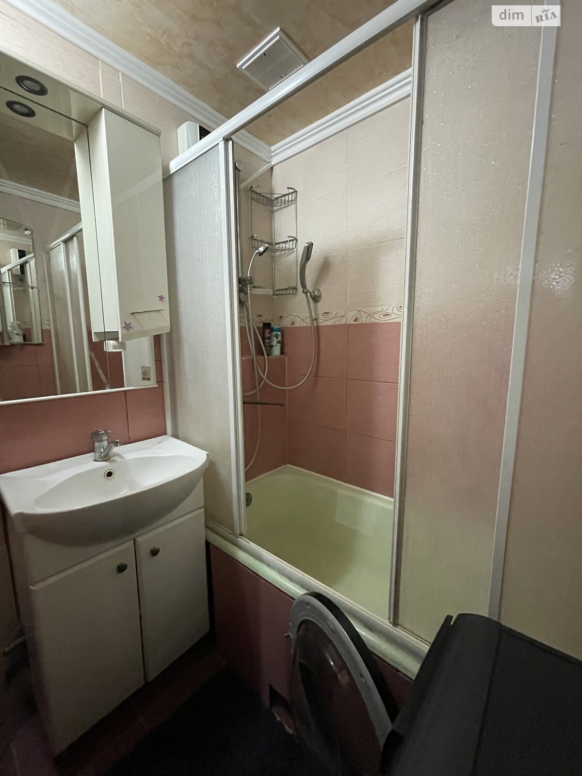 двокімнатна квартира в Києві, район Дарницький, на вул. Драгоманова 42А в довготривалу оренду помісячно фото 1 двокімнатна квартира в Києві, район Дарницький, на вул. Драгоманова 42А в довготривалу оренду помісячно фото 1