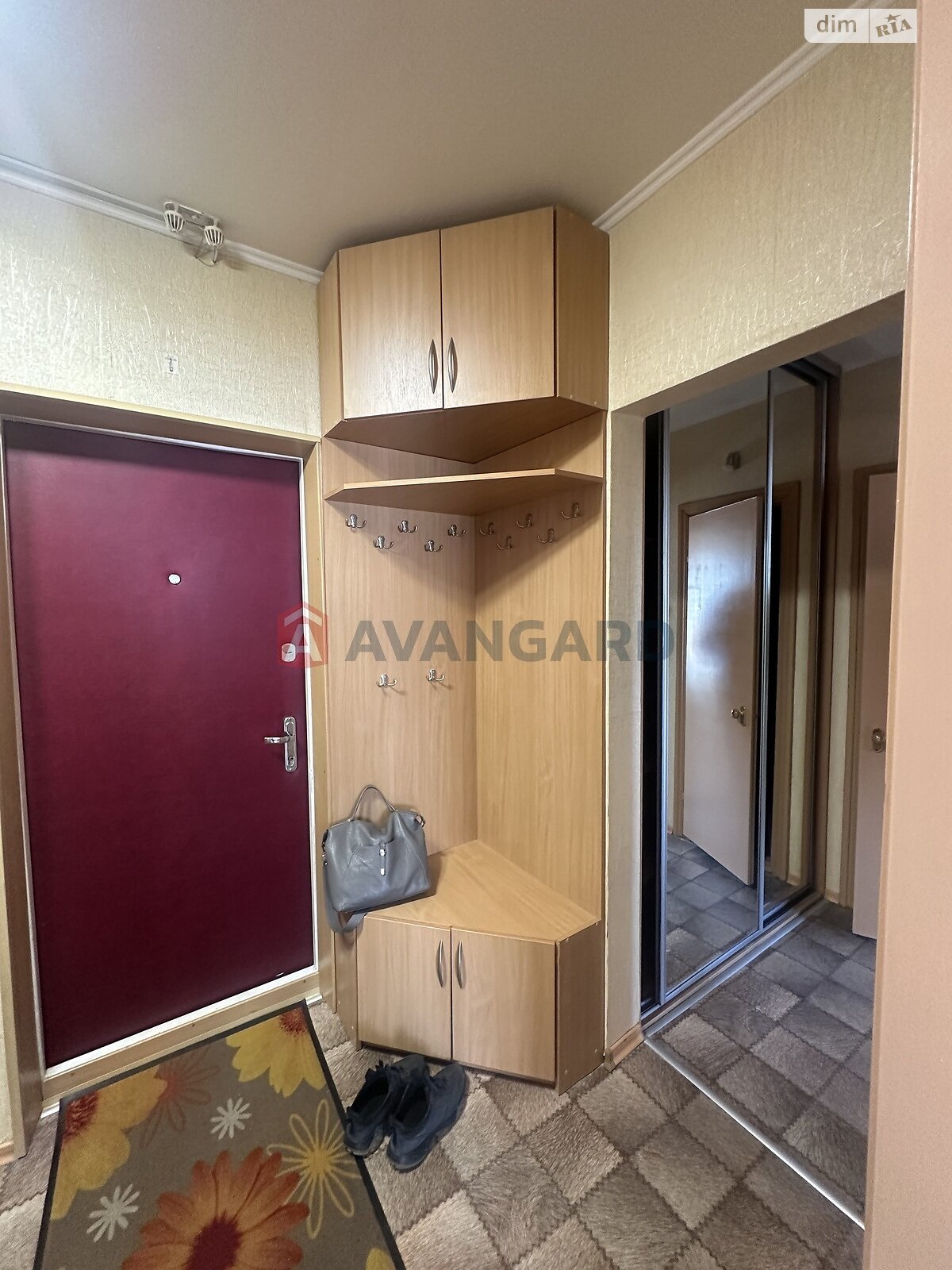 однокімнатна квартира в Києві, район Дарницький, на вул. Драгоманова 1 в довготривалу оренду помісячно фото 1 однокімнатна квартира в Києві, район Дарницький, на вул. Драгоманова 1 в довготривалу оренду помісячно фото 1