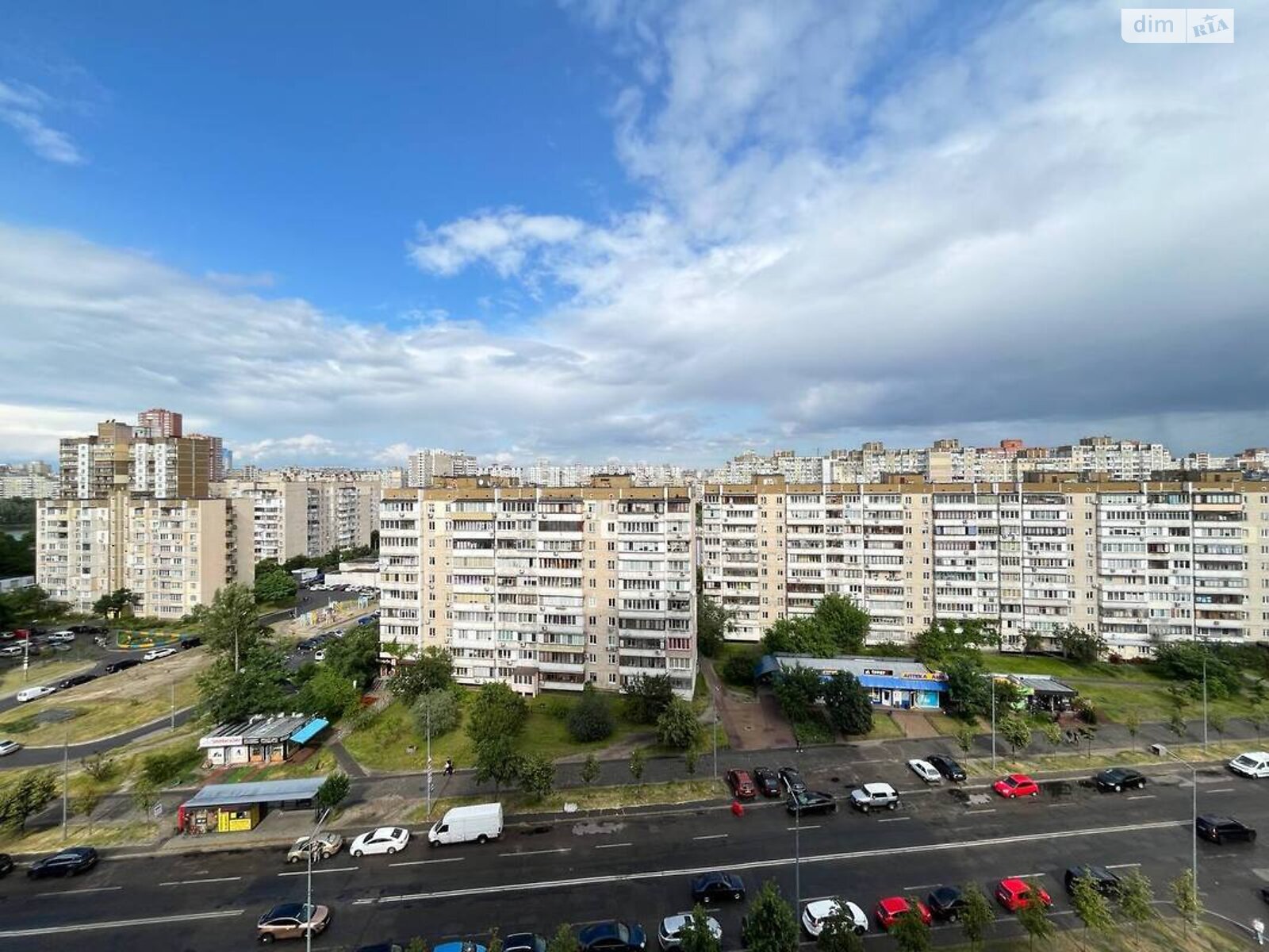 однокомнатная квартира в Киеве, район Дарницкий, на ул. Драгоманова 10 в аренду на долгий срок помесячно фото 2 однокомнатная квартира в Киеве, район Дарницкий, на ул. Драгоманова 10 в аренду на долгий срок помесячно фото 2