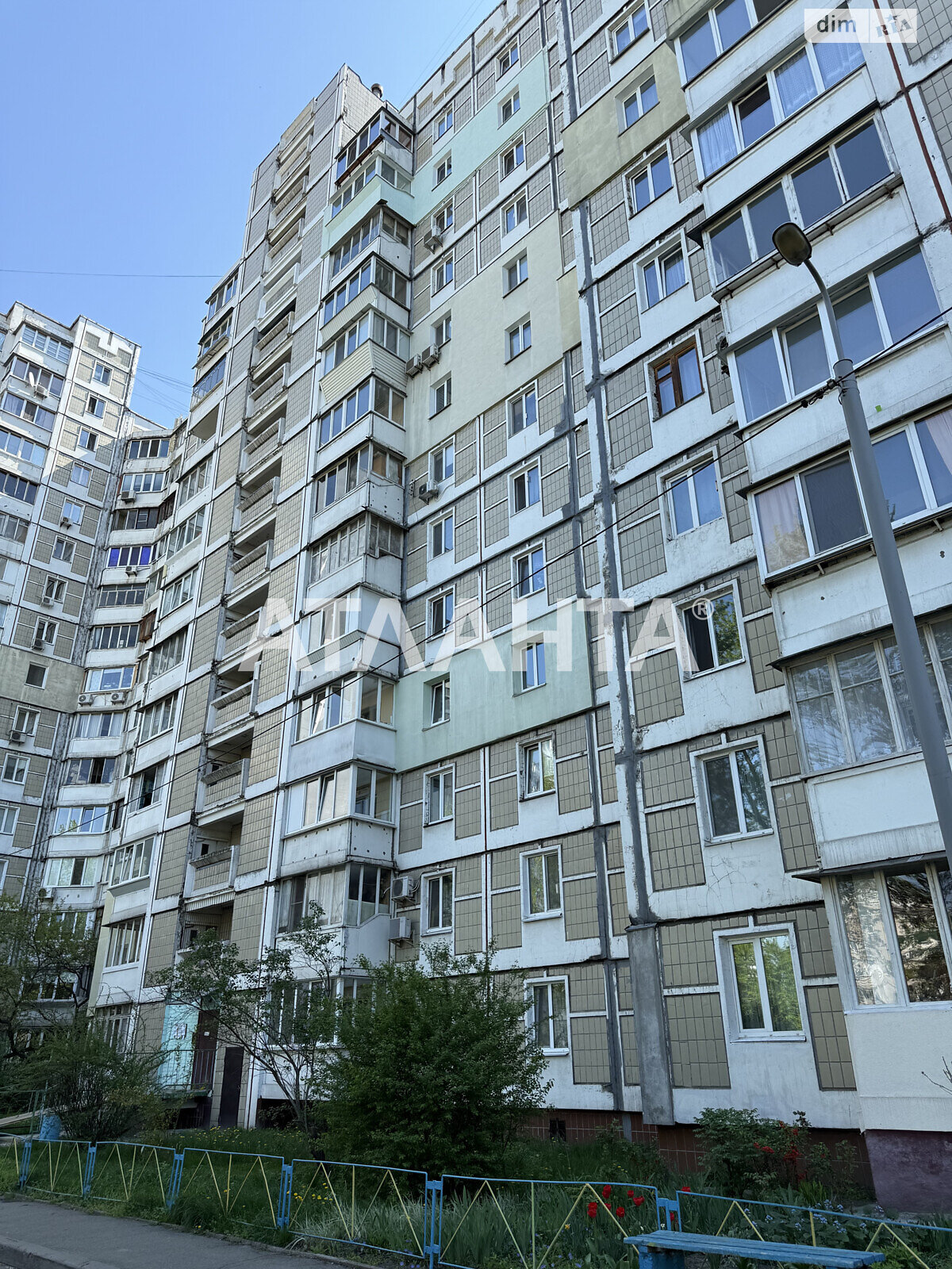 трикімнатна квартира в Києві, район Дарницький, на шосе Харківське 180/21 в довготривалу оренду помісячно фото 1 трикімнатна квартира в Києві, район Дарницький, на шосе Харківське 180/21 в довготривалу оренду помісячно фото 1