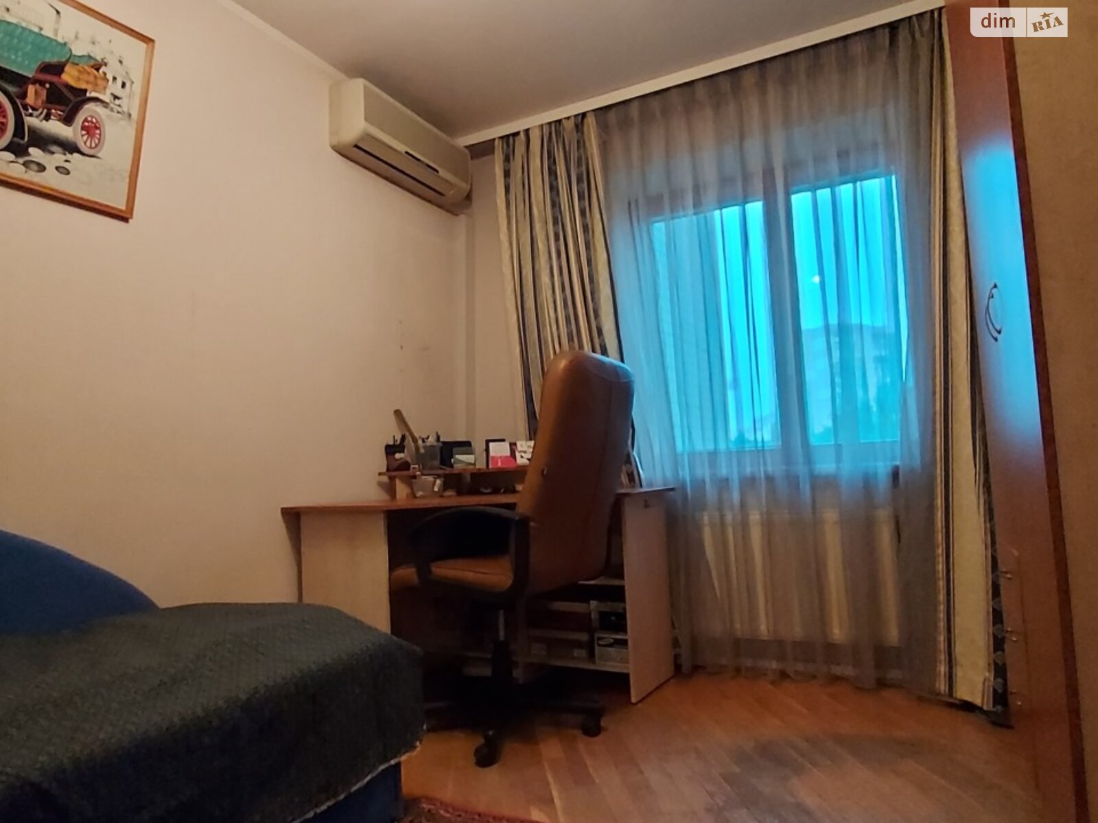 трикімнатна квартира з ремонтом в Києві, район Дарницький, на шосе Харківське 49 в довготривалу оренду помісячно фото 1 трикімнатна квартира з ремонтом в Києві, район Дарницький, на шосе Харківське 49 в довготривалу оренду помісячно фото 1