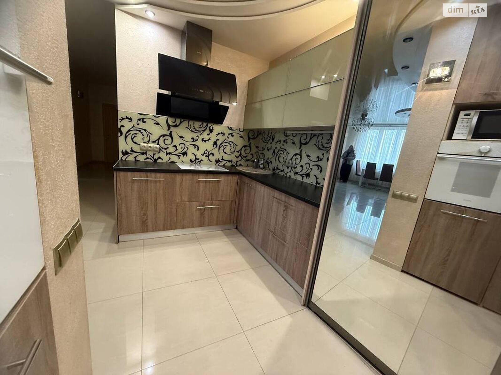 трехкомнатная квартира в Киеве, район Дарницкий, на ул. Княжий Затон 21 в аренду на долгий срок помесячно фото 1