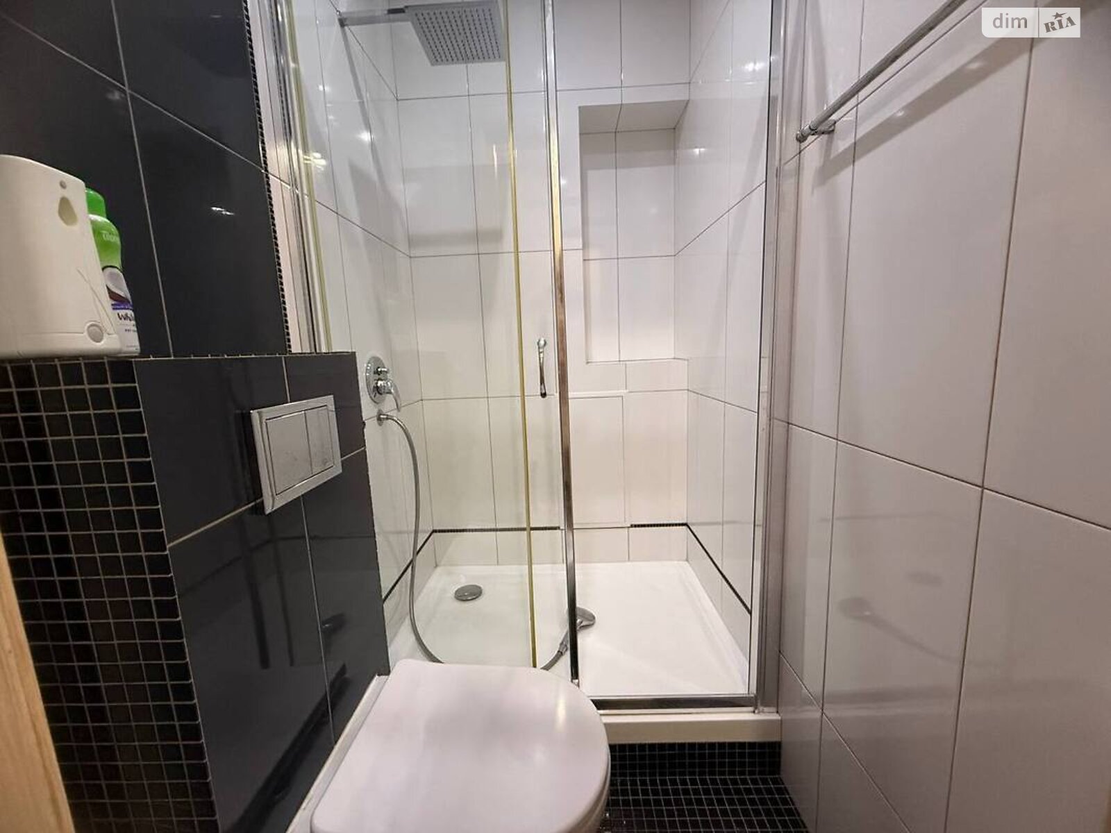 трехкомнатная квартира в Киеве, район Дарницкий, на ул. Княжий Затон 21 в аренду на долгий срок помесячно фото 1