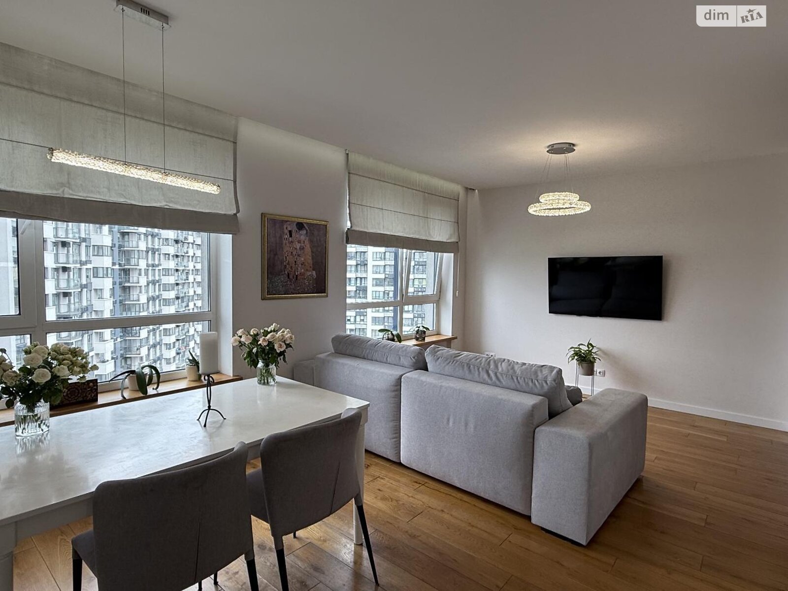 трехкомнатная квартира в Киеве, район Дарницкий, на просп. Николая Бажана 1А в аренду на долгий срок помесячно фото 1