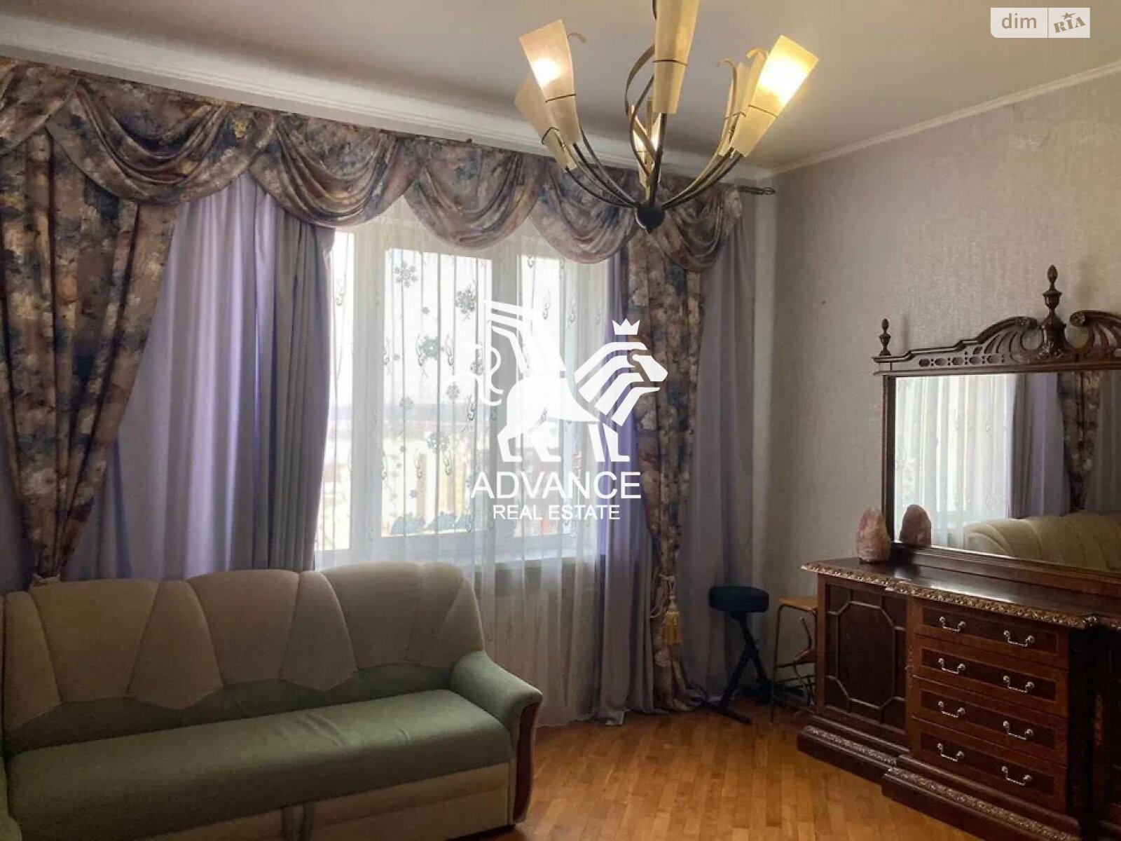 трехкомнатная квартира с ремонтом в Киеве, район Дарницкий, на ул. Княжий Затон 16А в аренду на долгий срок помесячно фото 1