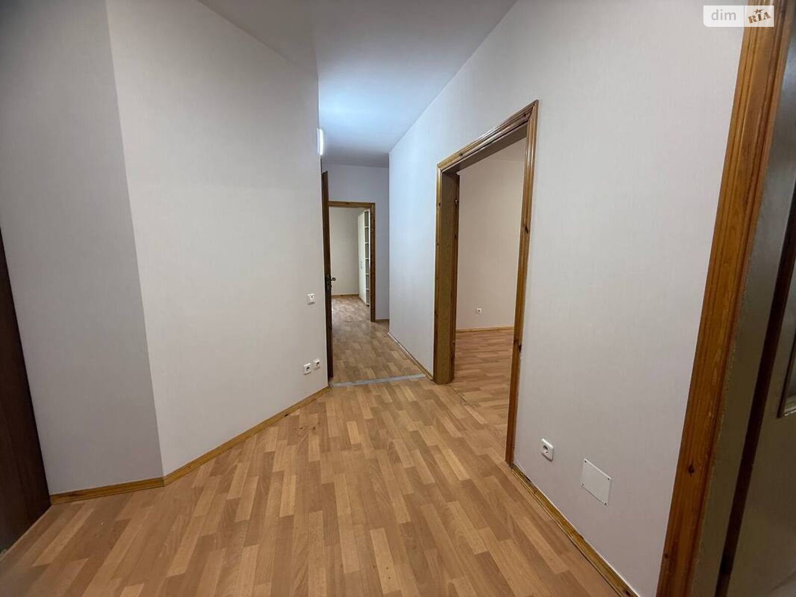 трикімнатна квартира в Києві, район Дарницький, на просп. Петра Григоренка 1Б в довготривалу оренду помісячно фото 1 трикімнатна квартира в Києві, район Дарницький, на просп. Петра Григоренка 1Б в довготривалу оренду помісячно фото 1