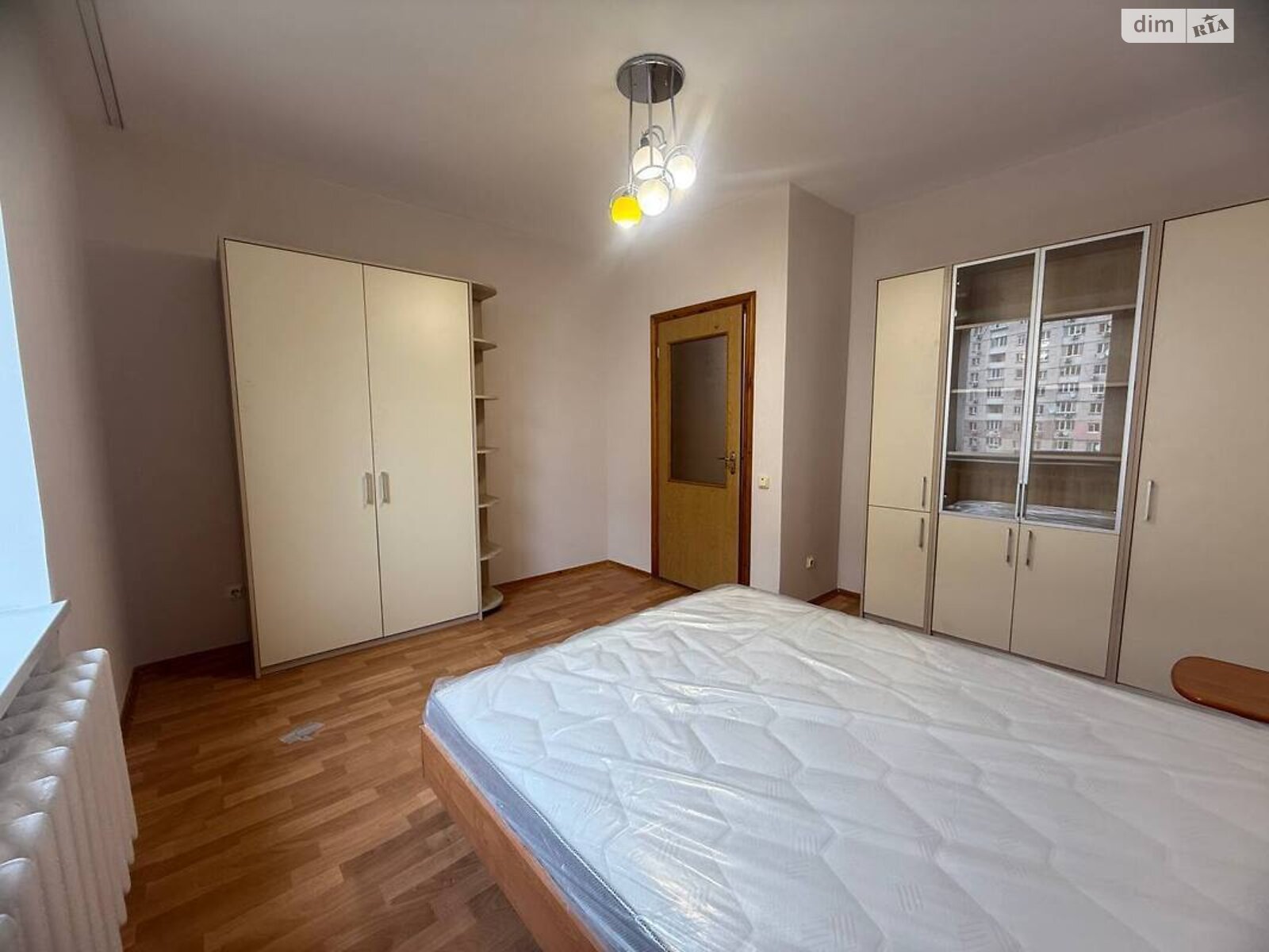 трикімнатна квартира в Києві, район Дарницький, на просп. Петра Григоренка 1Б в довготривалу оренду помісячно фото 1 трикімнатна квартира в Києві, район Дарницький, на просп. Петра Григоренка 1Б в довготривалу оренду помісячно фото 1