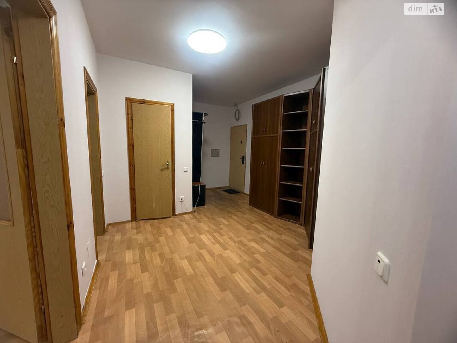 трикімнатна квартира в Києві, район Дарницький, на просп. Петра Григоренка 1Б в довготривалу оренду помісячно фото 1 трикімнатна квартира в Києві, район Дарницький, на просп. Петра Григоренка 1Б в довготривалу оренду помісячно фото 1