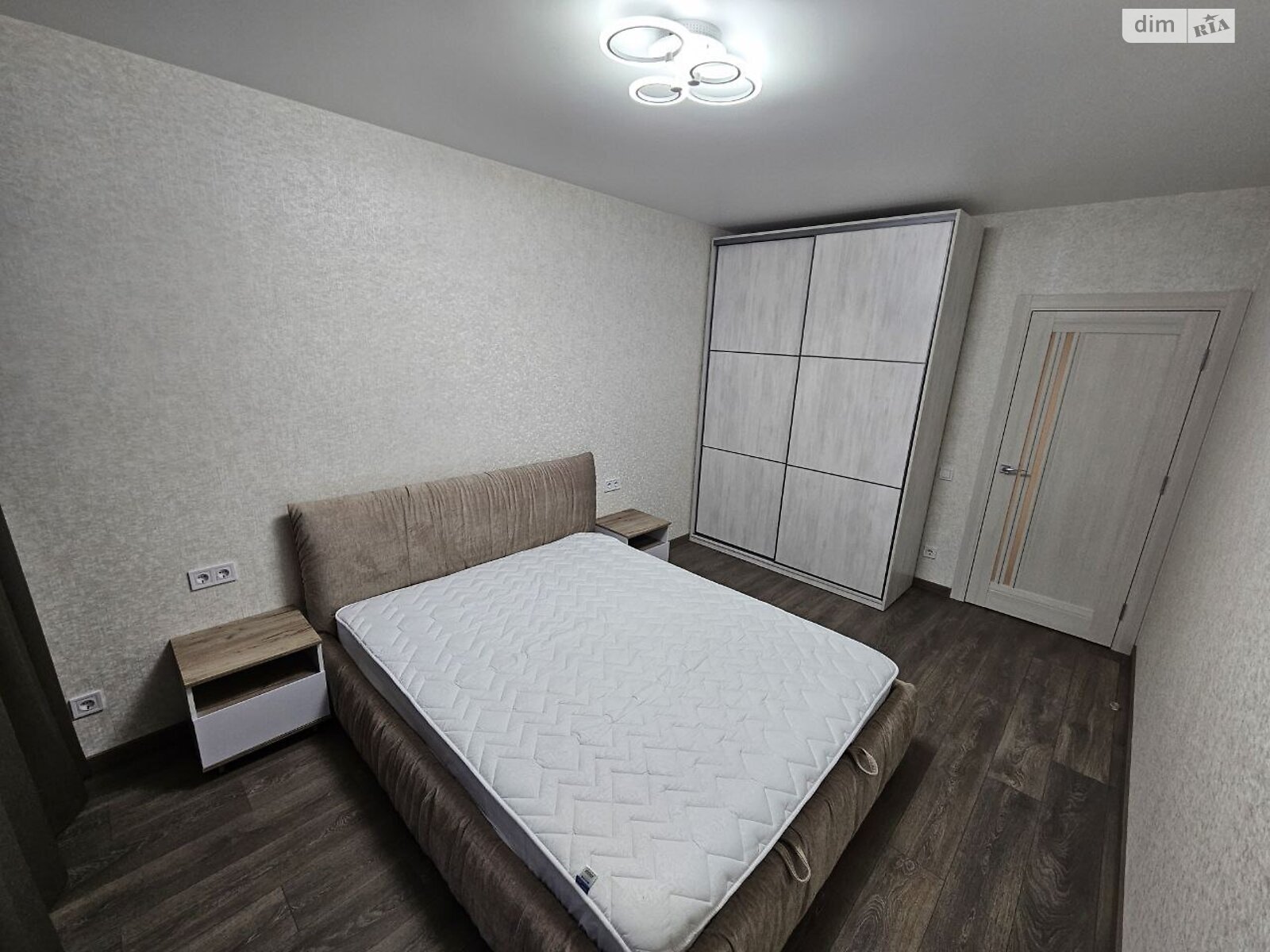 однокімнатна квартира в Києві, район Дарницький, на вул. Причальна 14 в довготривалу оренду помісячно фото 1 однокімнатна квартира в Києві, район Дарницький, на вул. Причальна 14 в довготривалу оренду помісячно фото 1