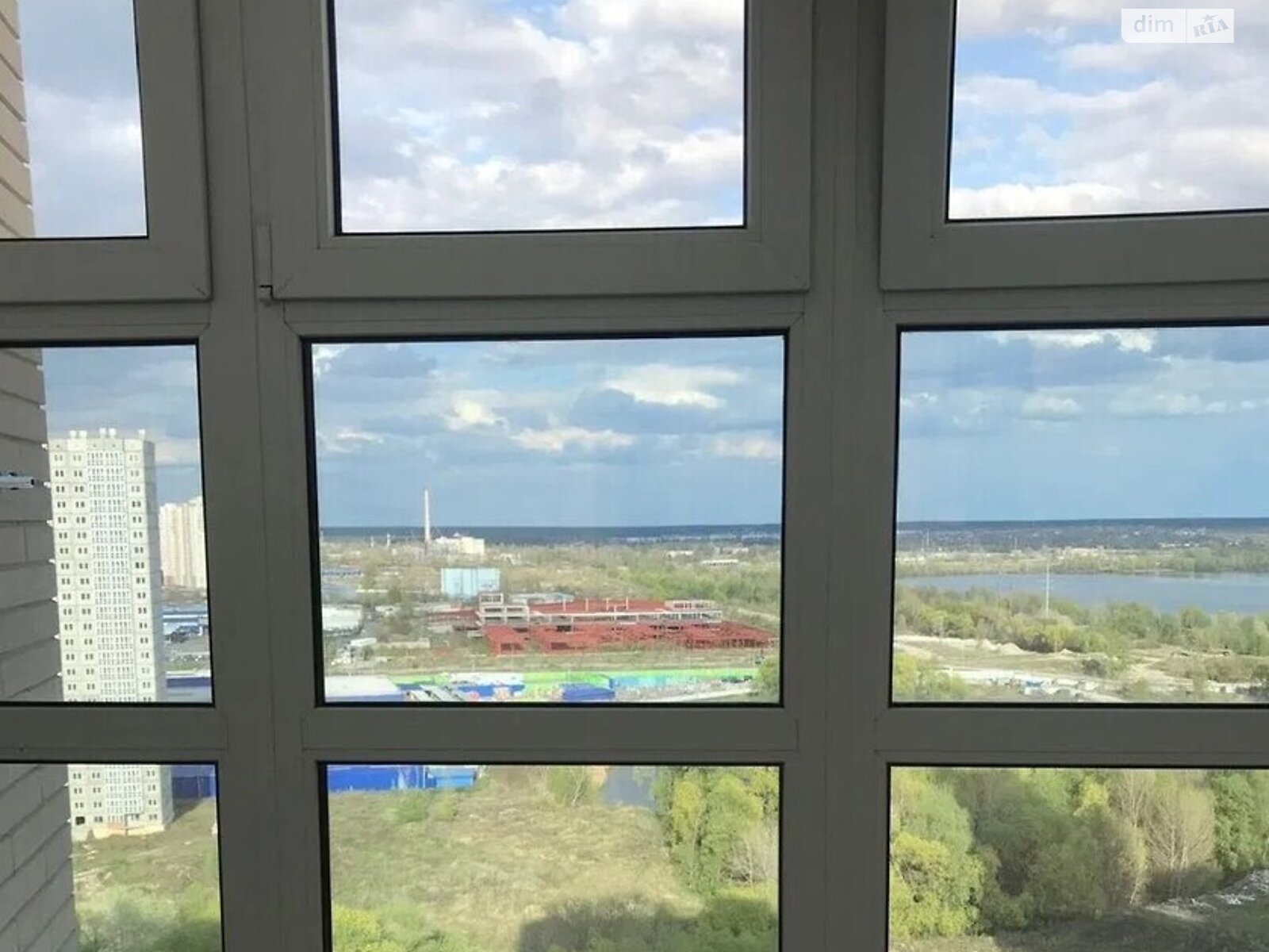 однокімнатна квартира в Києві, район Дарницький, на вул. Софії Русової 7Г в довготривалу оренду помісячно фото 1 однокімнатна квартира в Києві, район Дарницький, на вул. Софії Русової 7Г в довготривалу оренду помісячно фото 1