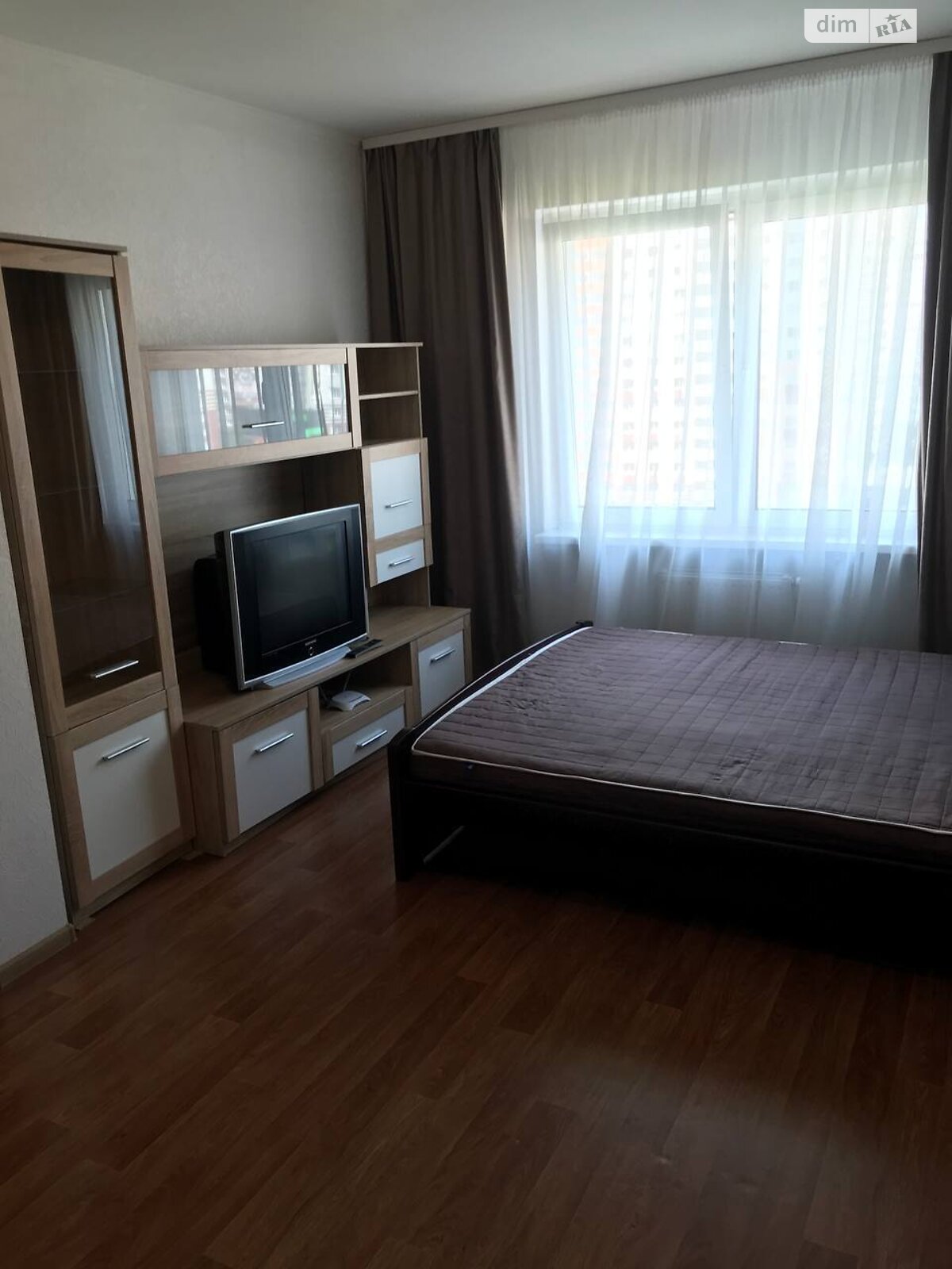 однокімнатна квартира в Києві, район Дарницький, на вул. Софії Русової 5Б в довготривалу оренду помісячно фото 1 однокімнатна квартира в Києві, район Дарницький, на вул. Софії Русової 5Б в довготривалу оренду помісячно фото 1