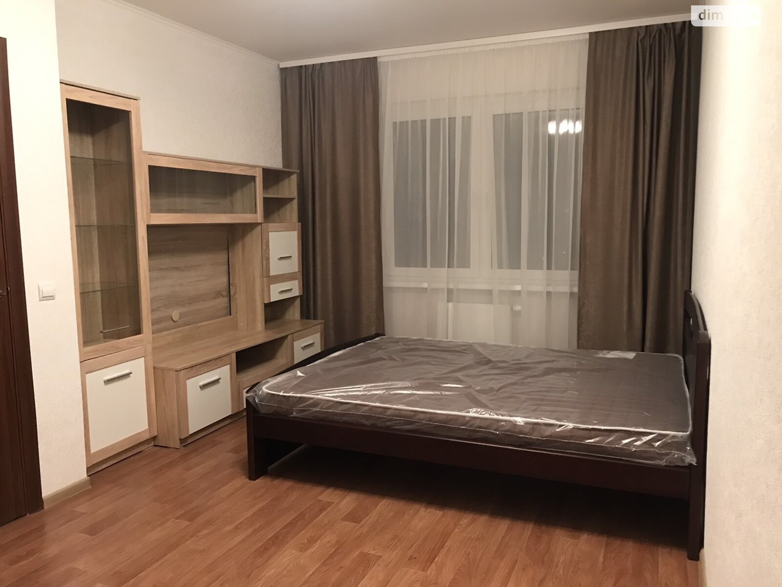 однокімнатна квартира в Києві, район Дарницький, на вул. Софії Русової 5Б в довготривалу оренду помісячно фото 1 однокімнатна квартира в Києві, район Дарницький, на вул. Софії Русової 5Б в довготривалу оренду помісячно фото 1