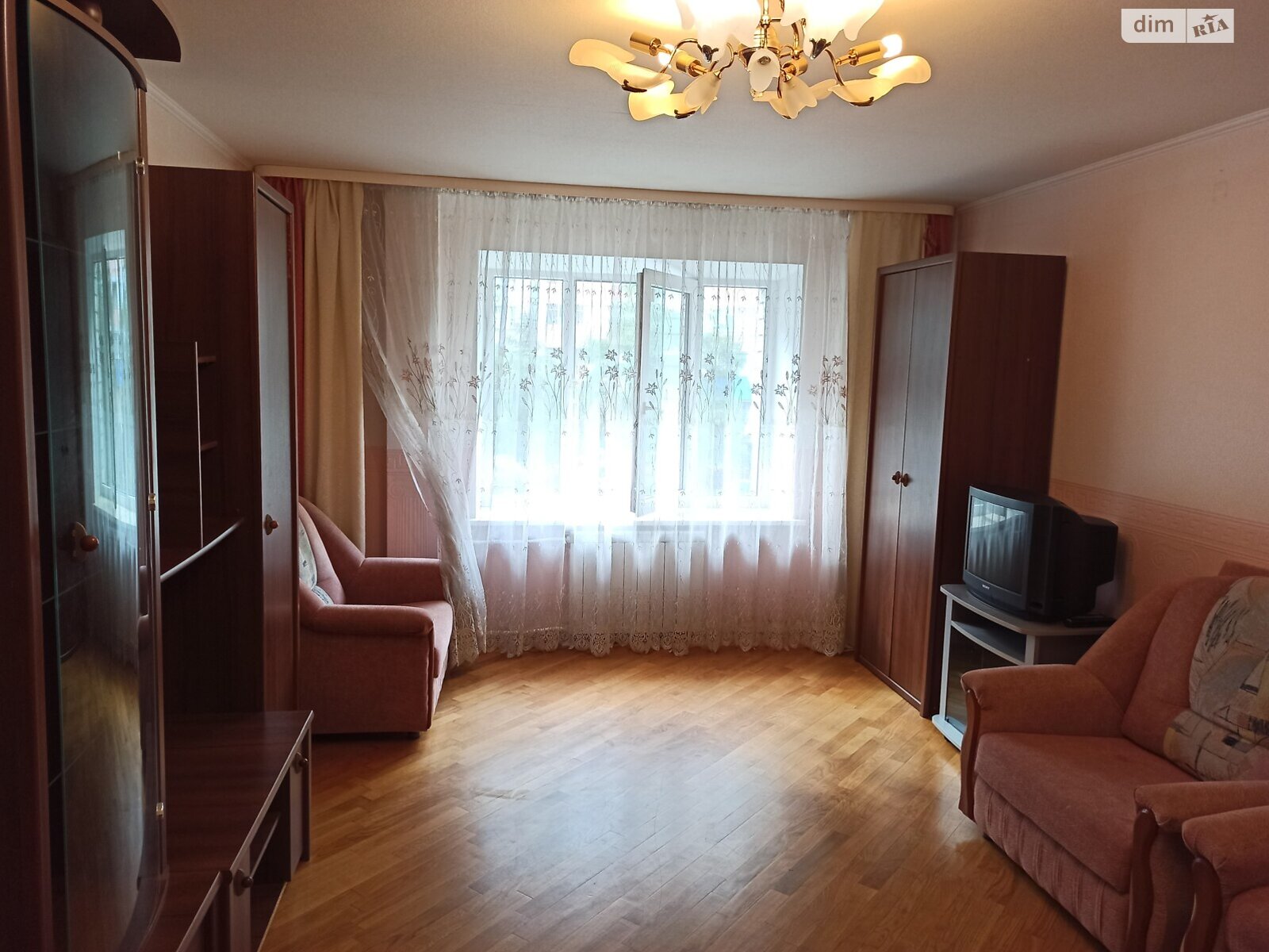 двокімнатна квартира в Києві, район Дарницький, на вул. Урлівська 12 в довготривалу оренду помісячно фото 1 двокімнатна квартира в Києві, район Дарницький, на вул. Урлівська 12 в довготривалу оренду помісячно фото 1