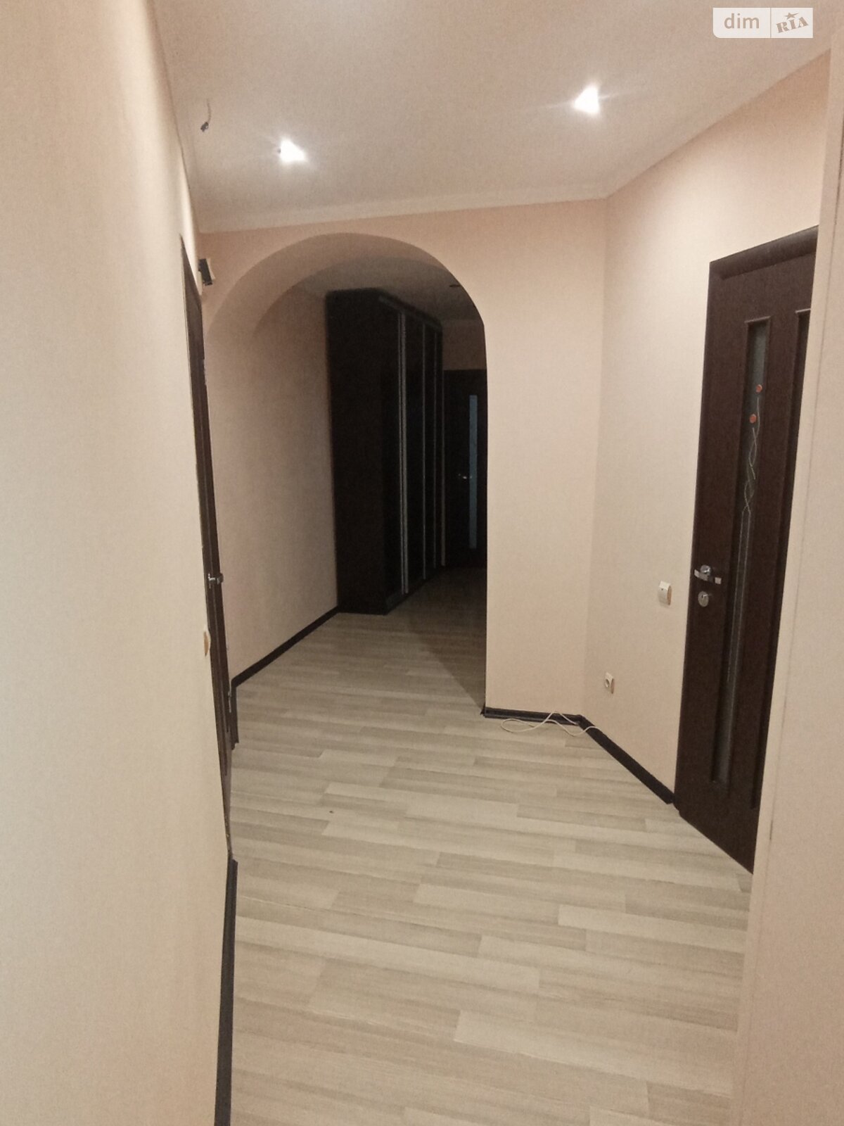 двокімнатна квартира в Києві, район Дарницький, на вул. Вишняківська 13 в довготривалу оренду помісячно фото 1 двокімнатна квартира в Києві, район Дарницький, на вул. Вишняківська 13 в довготривалу оренду помісячно фото 1