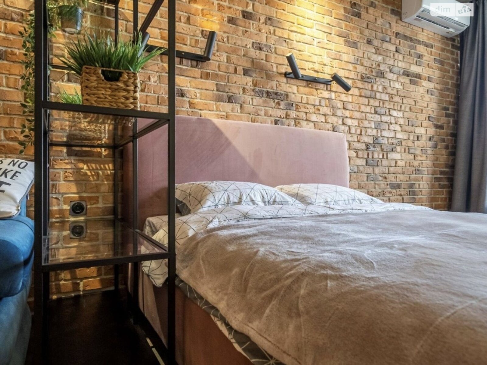 однокомнатная квартира в Киеве, район Дарницкий, на ул. Заречная 4 корпус 2 в аренду на долгий срок помесячно фото 1