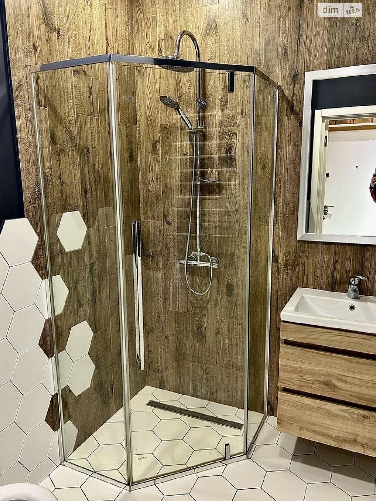 однокомнатная квартира в Киеве, район Дарницкий, на ул. Заречная 4 корпус 2 в аренду на долгий срок помесячно фото 1