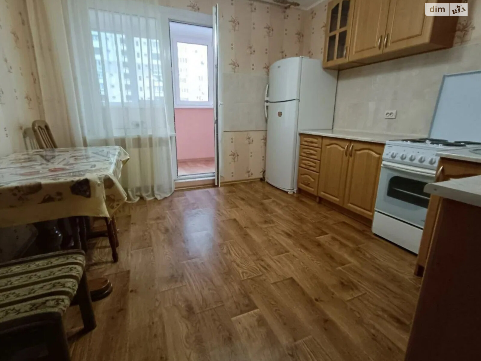 однокімнатна квартира в Києві, район Дарницький, на вул. Здолбунівська 13 в довготривалу оренду помісячно фото 1 однокімнатна квартира в Києві, район Дарницький, на вул. Здолбунівська 13 в довготривалу оренду помісячно фото 1