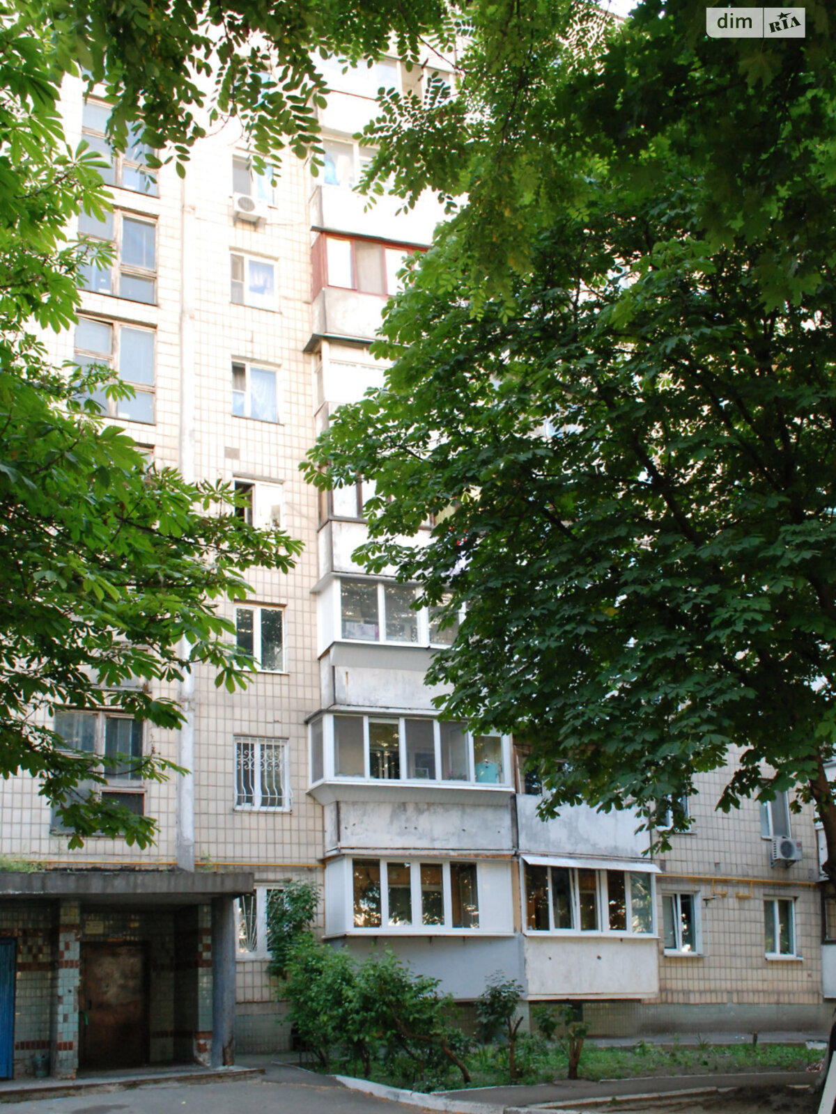 однокомнатная квартира в Киеве, район Демеевка, на ул. Демеевская 35 в аренду на долгий срок помесячно фото 1 однокомнатная квартира в Киеве, район Демеевка, на ул. Демеевская 35 в аренду на долгий срок помесячно фото 1