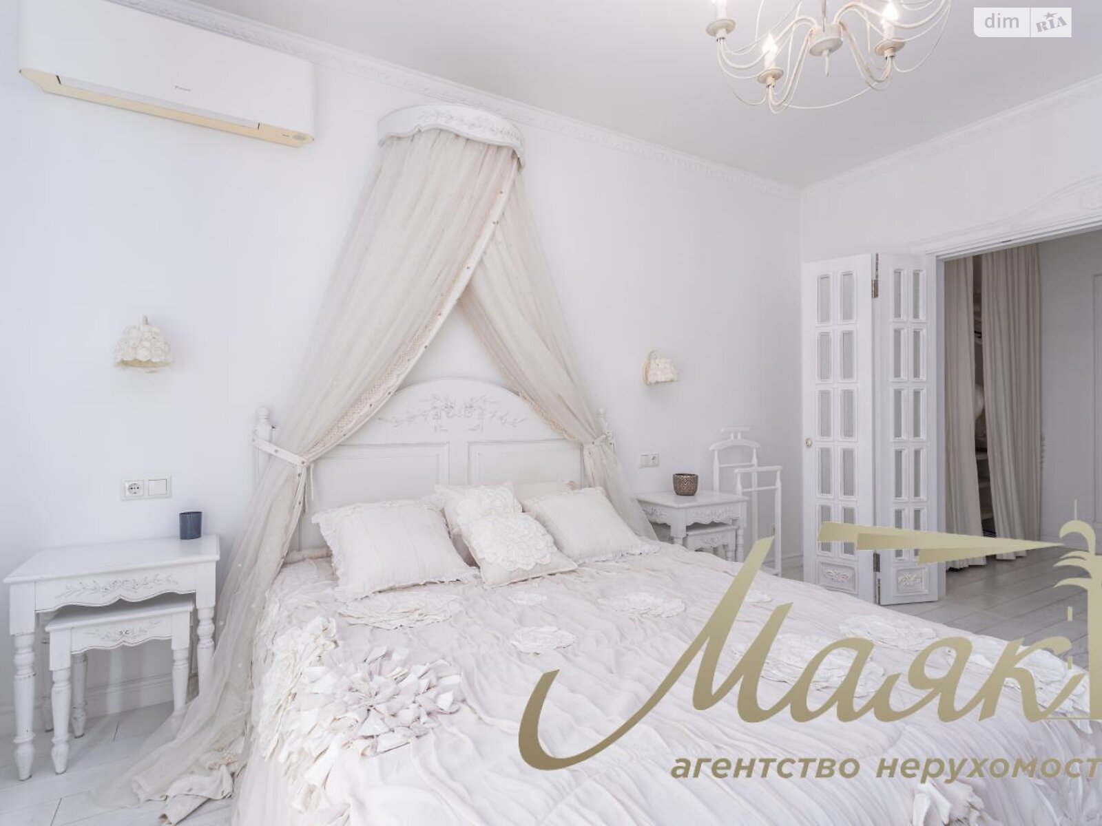 трикімнатна квартира в Києві, район Деміївка, на просп. Голосіївський 60 в довготривалу оренду помісячно фото 1 трикімнатна квартира в Києві, район Деміївка, на просп. Голосіївський 60 в довготривалу оренду помісячно фото 1