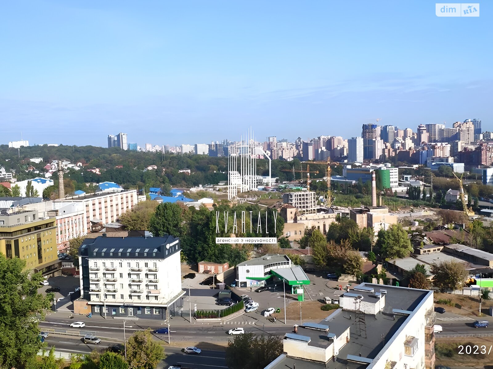 четырехкомнатная квартира в Киеве, район Демеевка, на просп. Голосеевский 30Б в аренду на долгий срок помесячно фото 1 четырехкомнатная квартира в Киеве, район Демеевка, на просп. Голосеевский 30Б в аренду на долгий срок помесячно фото 1