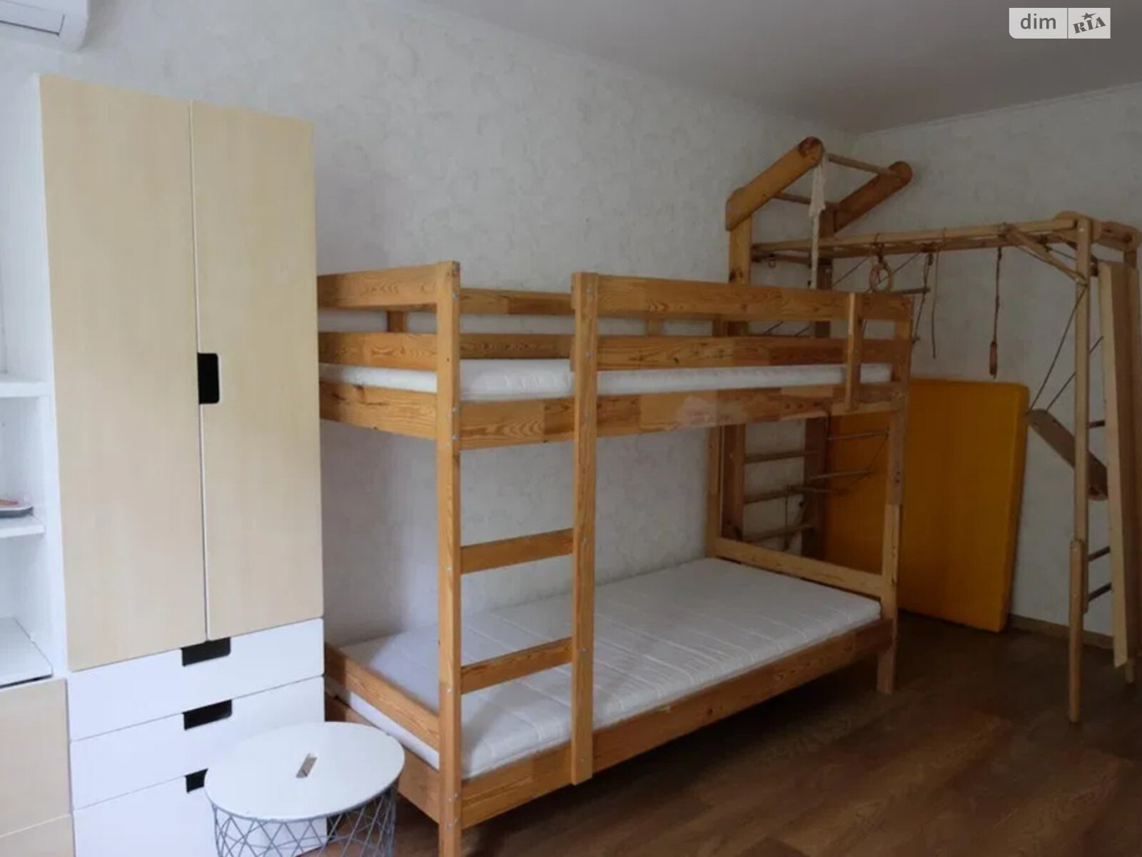 трехкомнатная квартира в Киеве, район Демеевка, на просп. Голосеевский 15Б в аренду на долгий срок помесячно фото 1 трехкомнатная квартира в Киеве, район Демеевка, на просп. Голосеевский 15Б в аренду на долгий срок помесячно фото 1