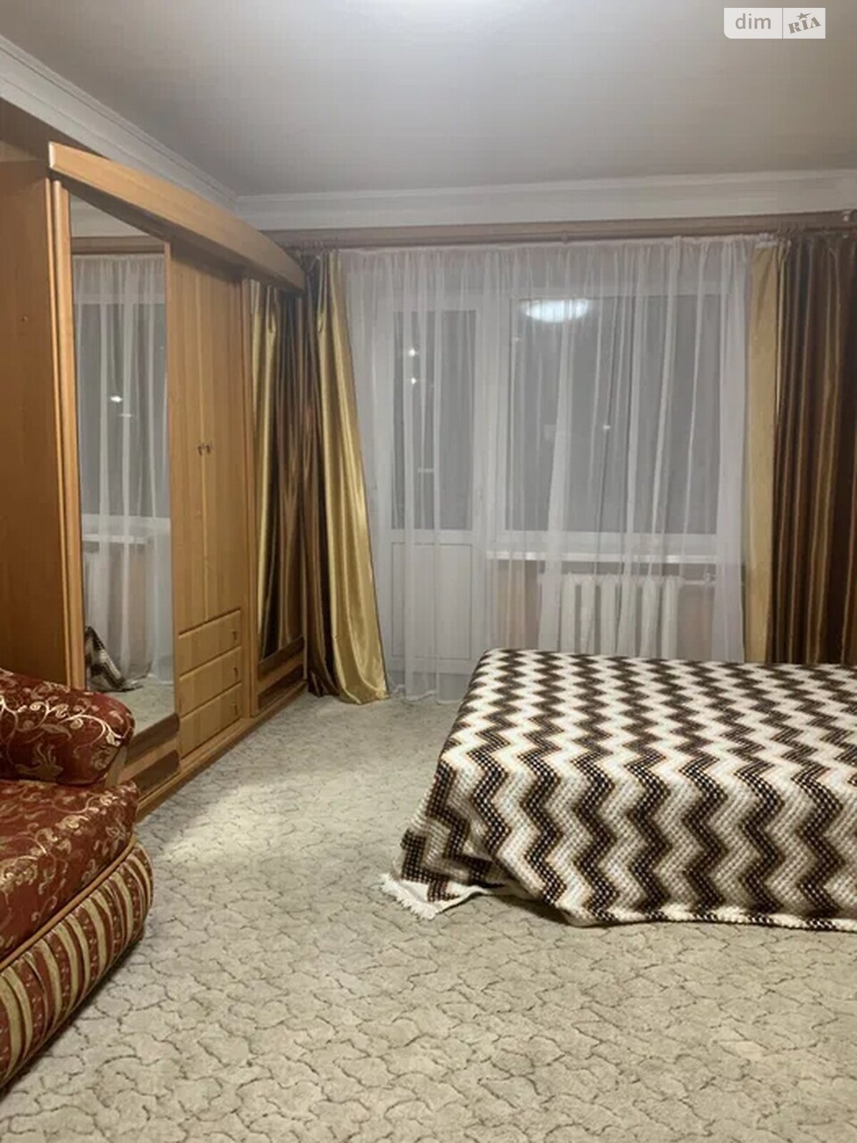 однокімнатна квартира в Києві, район Деміївка, на просп. Голосіївський 17 в довготривалу оренду помісячно фото 1