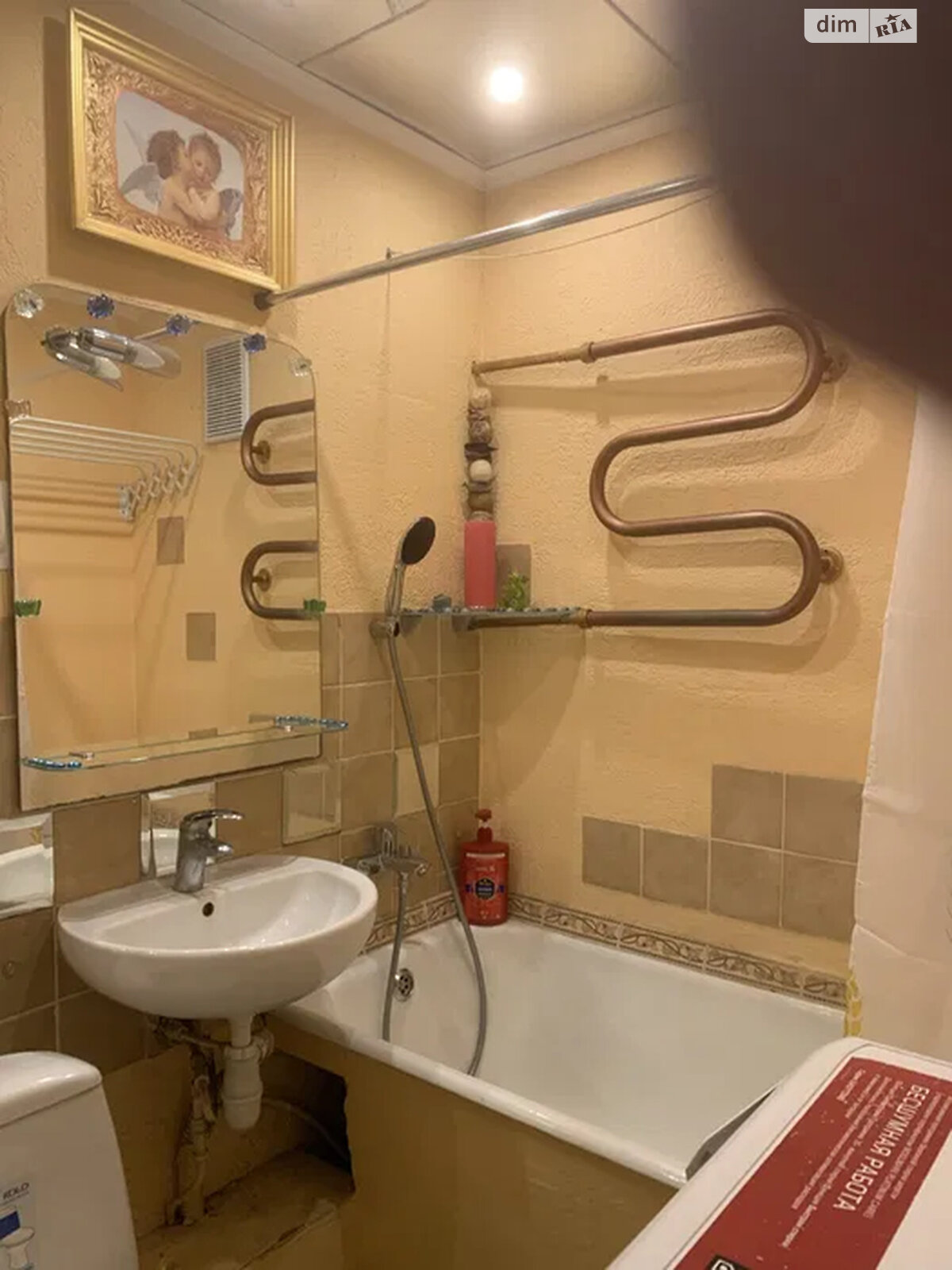 однокімнатна квартира в Києві, район Деміївка, на просп. Голосіївський 17 в довготривалу оренду помісячно фото 1