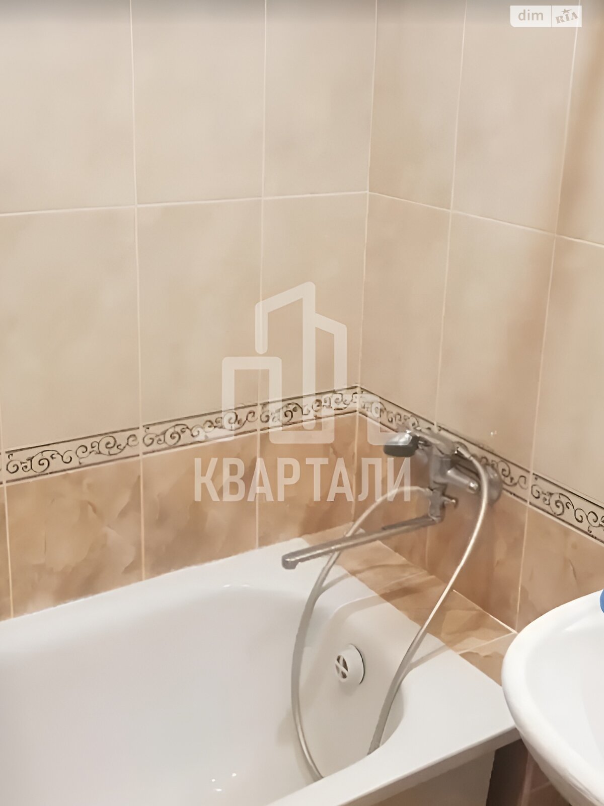 однокімнатна квартира в Києві, район Деміївка, на пров. Ясинуватський 11 в довготривалу оренду помісячно фото 1 однокімнатна квартира в Києві, район Деміївка, на пров. Ясинуватський 11 в довготривалу оренду помісячно фото 1