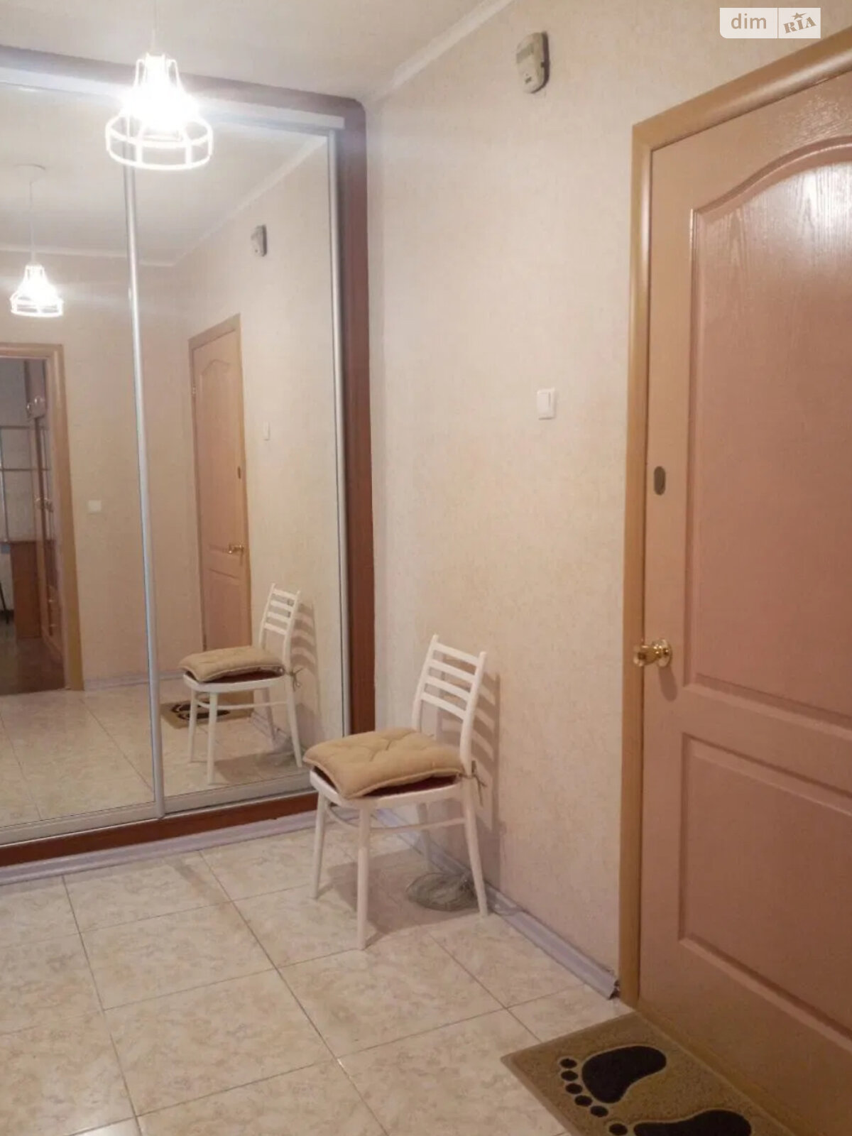 однокімнатна квартира в Києві, район Деснянський, на вул. Олександри Екстер 10/87 в довготривалу оренду помісячно фото 1 однокімнатна квартира в Києві, район Деснянський, на вул. Олександри Екстер 10/87 в довготривалу оренду помісячно фото 1