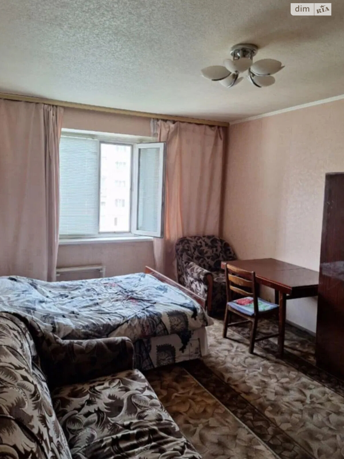 однокімнатна квартира в Києві, район Деснянський, на вул. Милославська 5Б в довготривалу оренду помісячно фото 1 однокімнатна квартира в Києві, район Деснянський, на вул. Милославська 5Б в довготривалу оренду помісячно фото 1