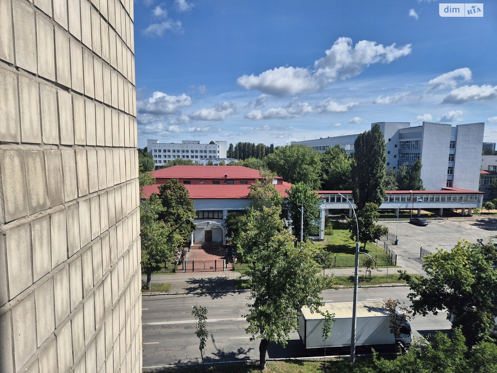 однокомнатная квартира в Киеве, район Деснянский, на ул. Милютенко 3 в аренду на долгий срок помесячно фото 1 однокомнатная квартира в Киеве, район Деснянский, на ул. Милютенко 3 в аренду на долгий срок помесячно фото 1