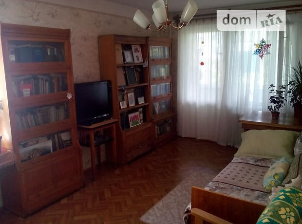 Долгосрочная аренда квартиры, 3 ком., Киев, р‑н. Деснянский, ст.м. Черниговская, Милютенко улица, дом 44 Долгосрочная аренда квартиры, 3 ком., Киев, р‑н. Деснянский, ст.м. Черниговская, Милютенко улица, дом 44