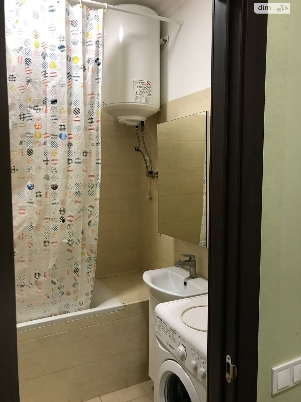 однокімнатна квартира в Києві, район Деснянський, на вул. Вінстона Черчилля 93 в довготривалу оренду помісячно фото 1