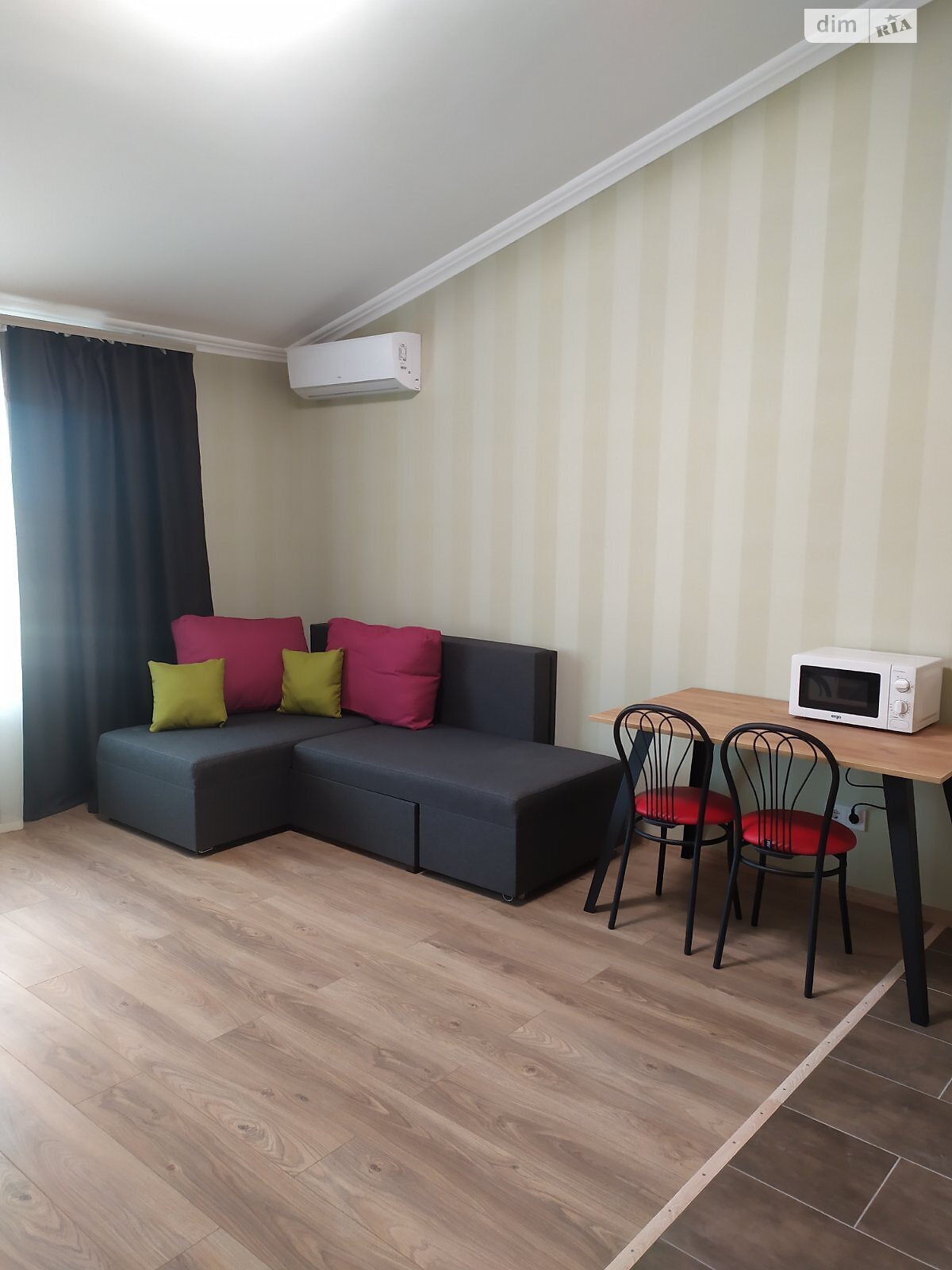 однокімнатна квартира в Києві, район Деснянський, на вул. Вінстона Черчилля 93 в довготривалу оренду помісячно фото 1