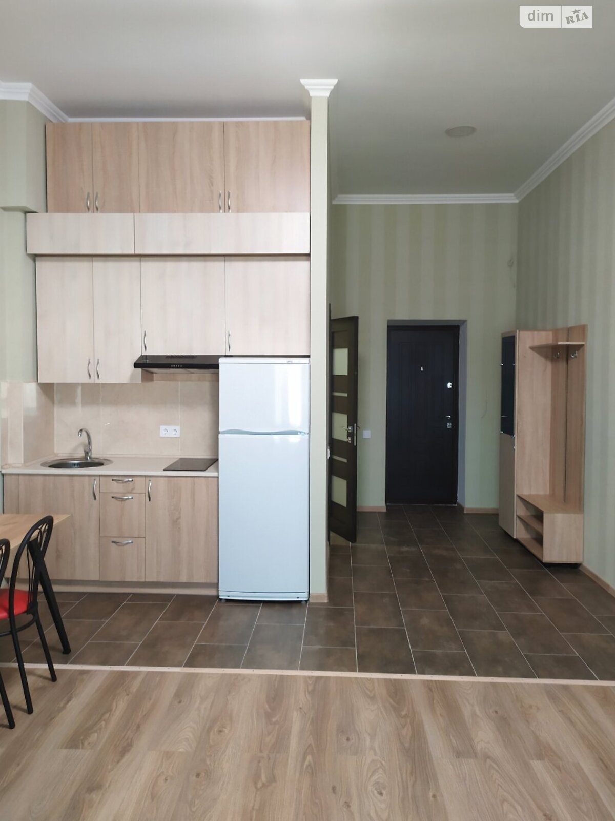 однокімнатна квартира в Києві, район Деснянський, на вул. Вінстона Черчилля 93 в довготривалу оренду помісячно фото 1