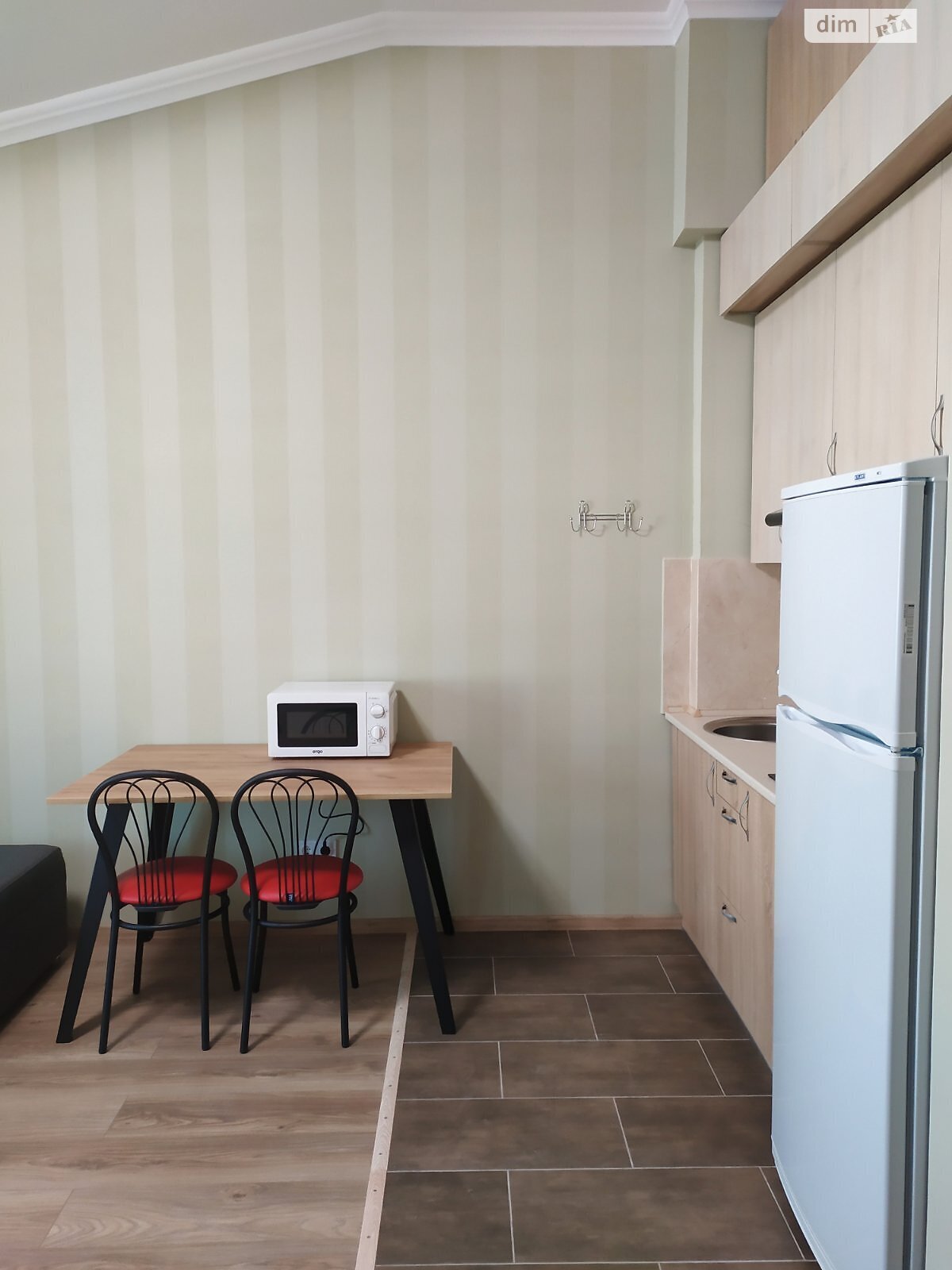 однокімнатна квартира в Києві, район Деснянський, на вул. Вінстона Черчилля 93 в довготривалу оренду помісячно фото 1