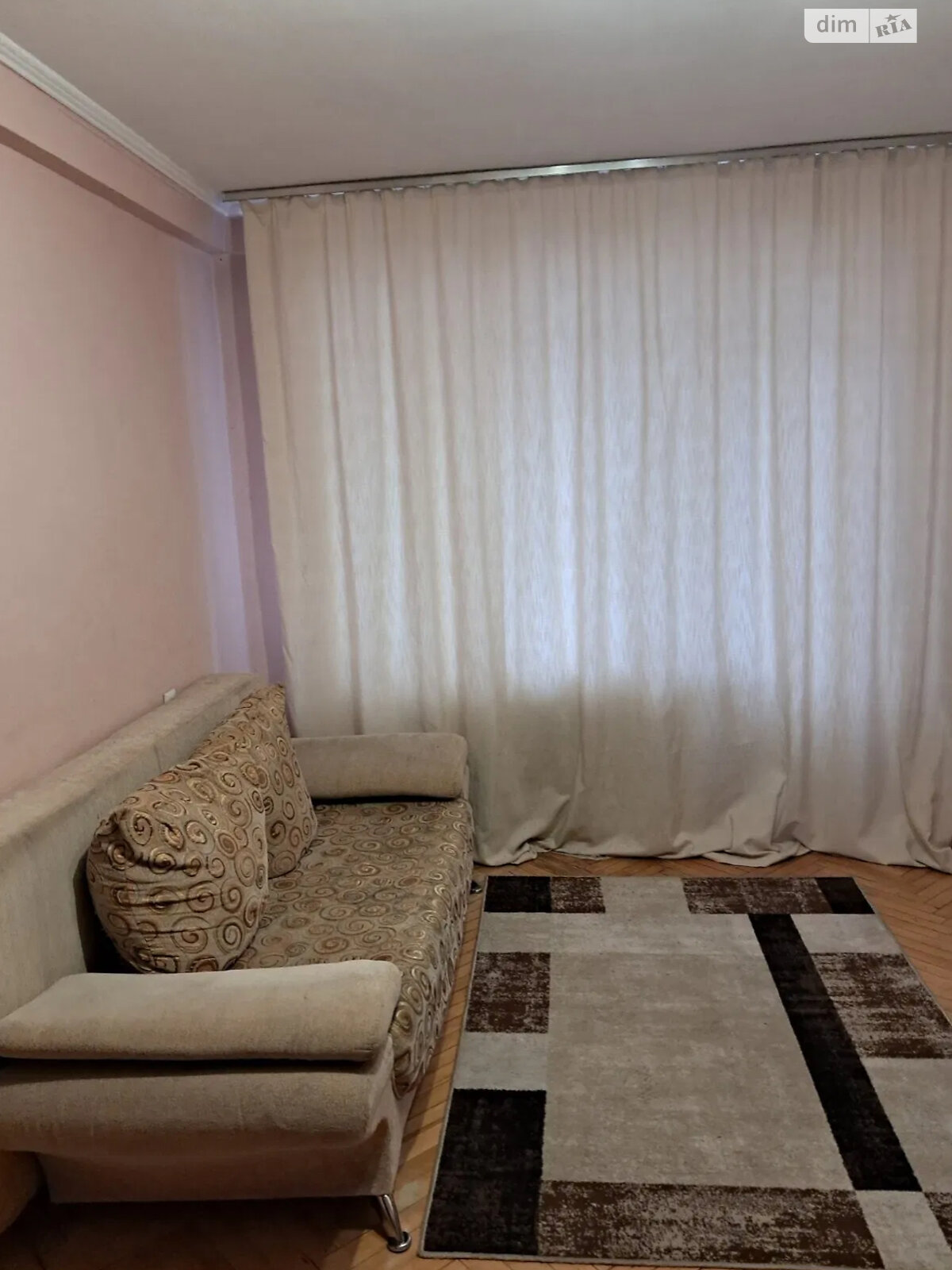 однокімнатна квартира в Києві, район Деснянський, на вул. Василя Іваніса 13 в довготривалу оренду помісячно фото 1 однокімнатна квартира в Києві, район Деснянський, на вул. Василя Іваніса 13 в довготривалу оренду помісячно фото 1
