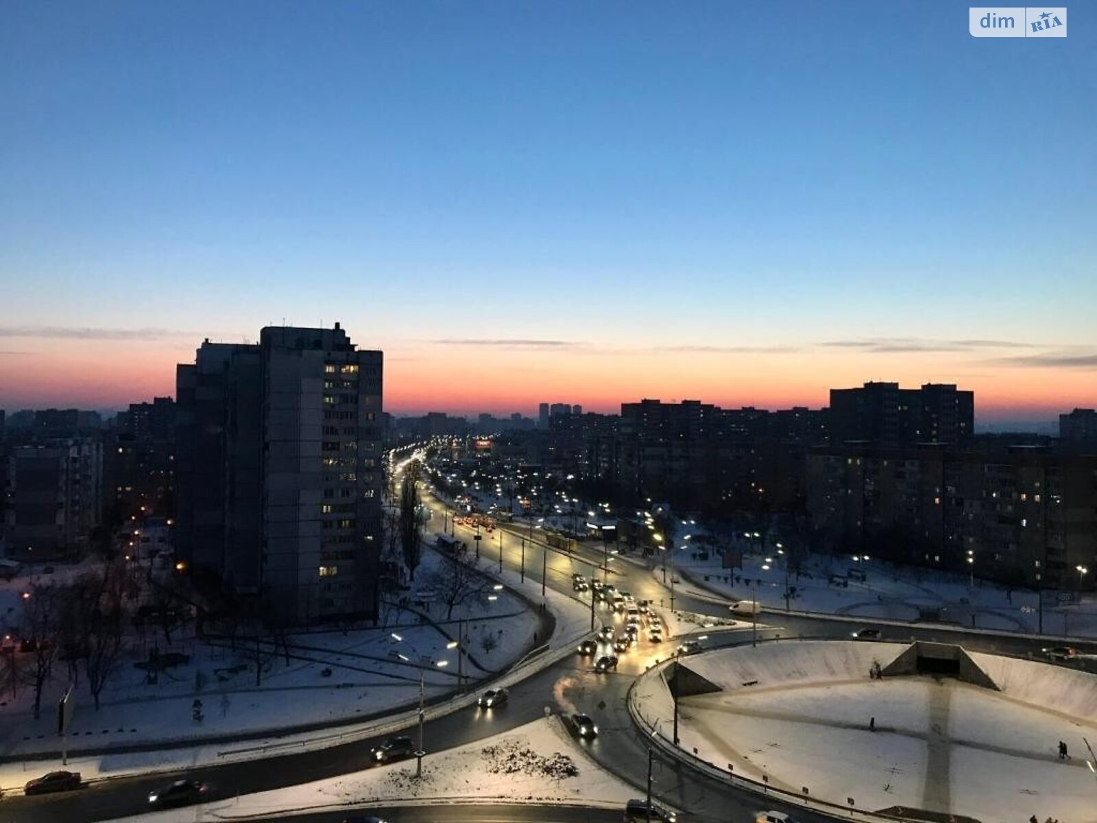 двухкомнатная квартира с мебелью в Киеве, район Деснянский, на просп. Червоной Калины 38 в аренду на долгий срок помесячно фото 1