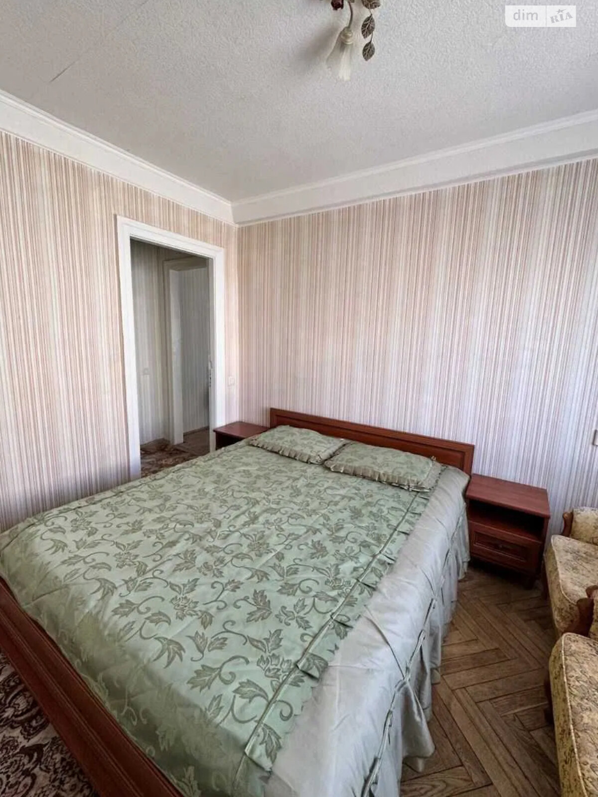 трехкомнатная квартира в Киеве, район Днепровский, на ул. Дмитрия Багалия 8 в аренду на долгий срок помесячно фото 1 трехкомнатная квартира в Киеве, район Днепровский, на ул. Дмитрия Багалия 8 в аренду на долгий срок помесячно фото 1