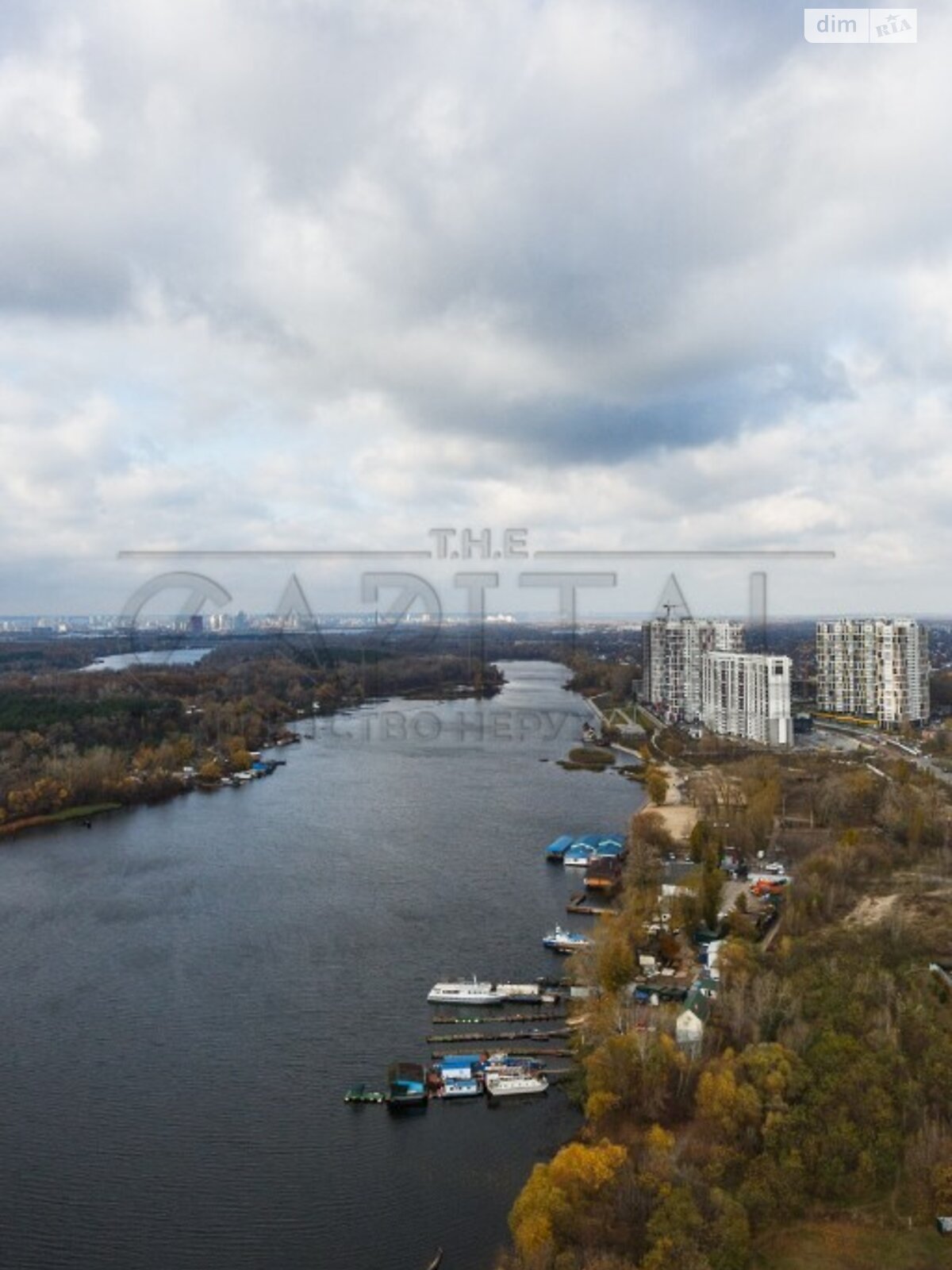 трехкомнатная квартира с мебелью в Киеве, район Днепровский, на ул. Никольско-Слободская 1 в аренду на долгий срок помесячно фото 1