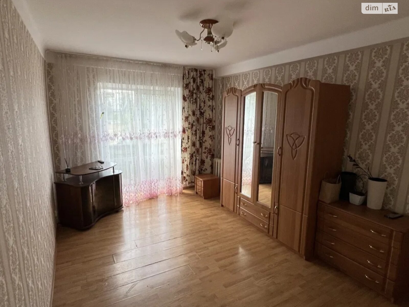 однокімнатна квартира в Києві, район Дніпровський, на вул. Івана Миколайчука 7А в довготривалу оренду помісячно фото 1 однокімнатна квартира в Києві, район Дніпровський, на вул. Івана Миколайчука 7А в довготривалу оренду помісячно фото 1