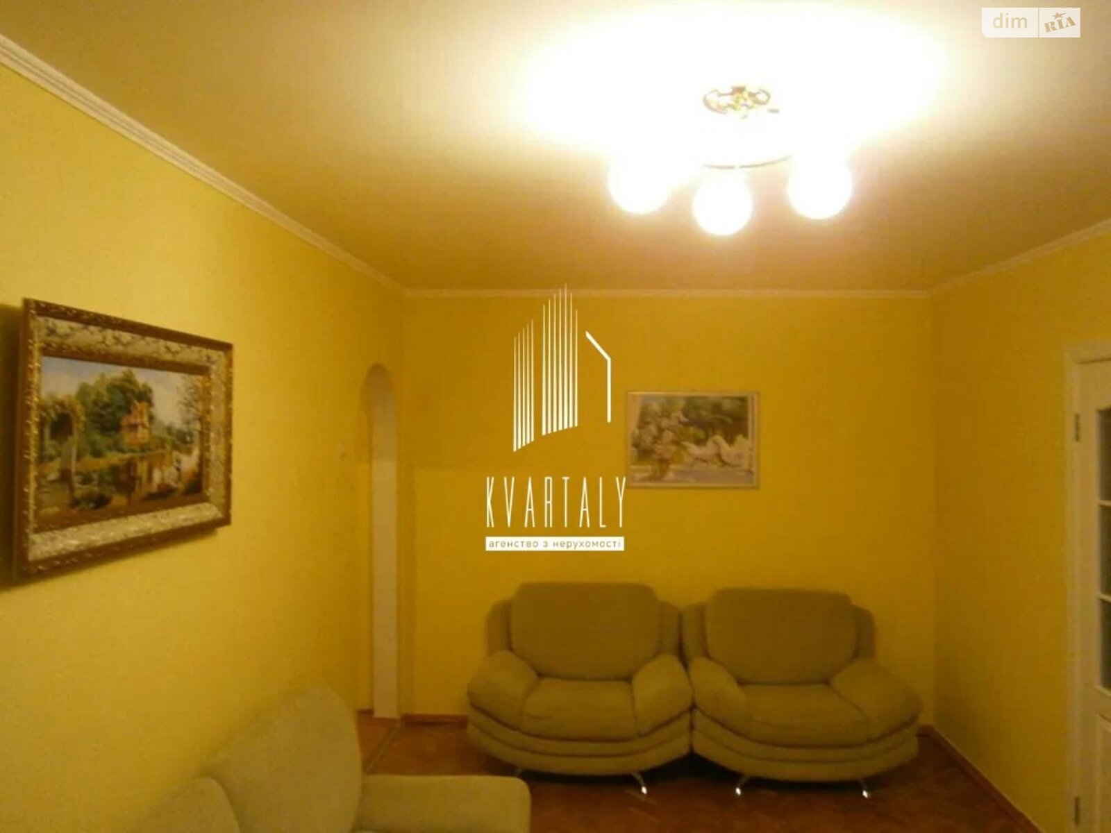 трехкомнатная квартира с мебелью в Киеве, район Днепровский, на ул. Миропольская 3 в аренду на долгий срок помесячно фото 1