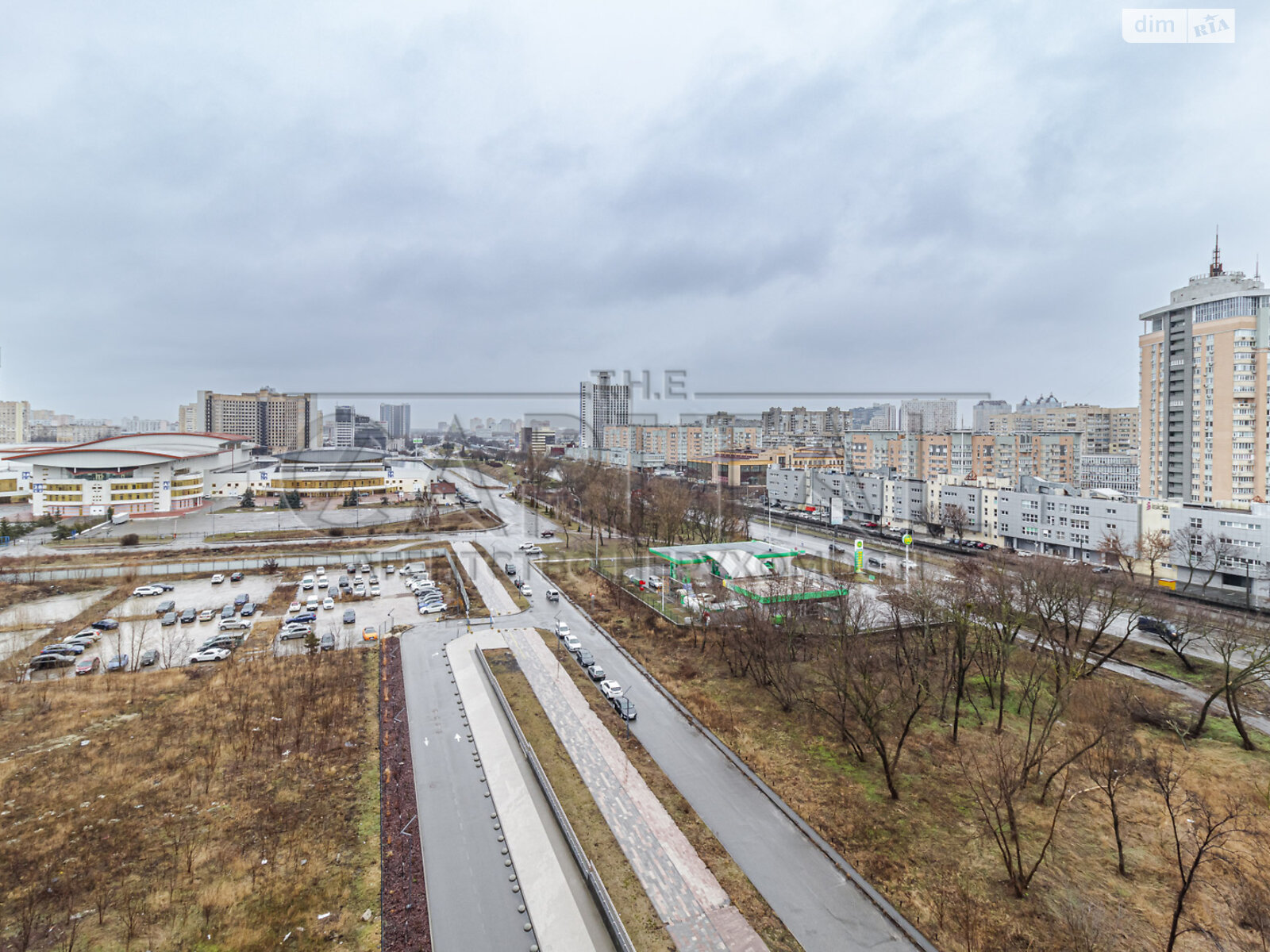 двокімнатна квартира з меблями в Києві, район Дніпровський, на вул. Микільсько-Слобідська 3 в довготривалу оренду помісячно фото 1