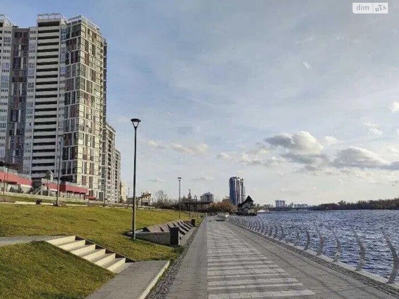однокімнатна квартира в Києві, район Дніпровський, на вул. Микільсько-Слобідська 11 в довготривалу оренду помісячно фото 1 однокімнатна квартира в Києві, район Дніпровський, на вул. Микільсько-Слобідська 11 в довготривалу оренду помісячно фото 1