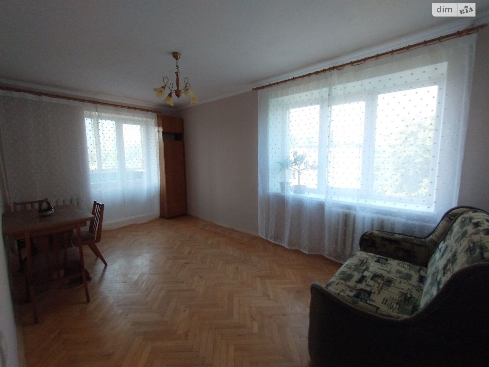 двокімнатна квартира з меблями в Києві, район Дніпровський, на вул. Ореста Левицького 11 в довготривалу оренду помісячно фото 1 двокімнатна квартира з меблями в Києві, район Дніпровський, на вул. Ореста Левицького 11 в довготривалу оренду помісячно фото 1
