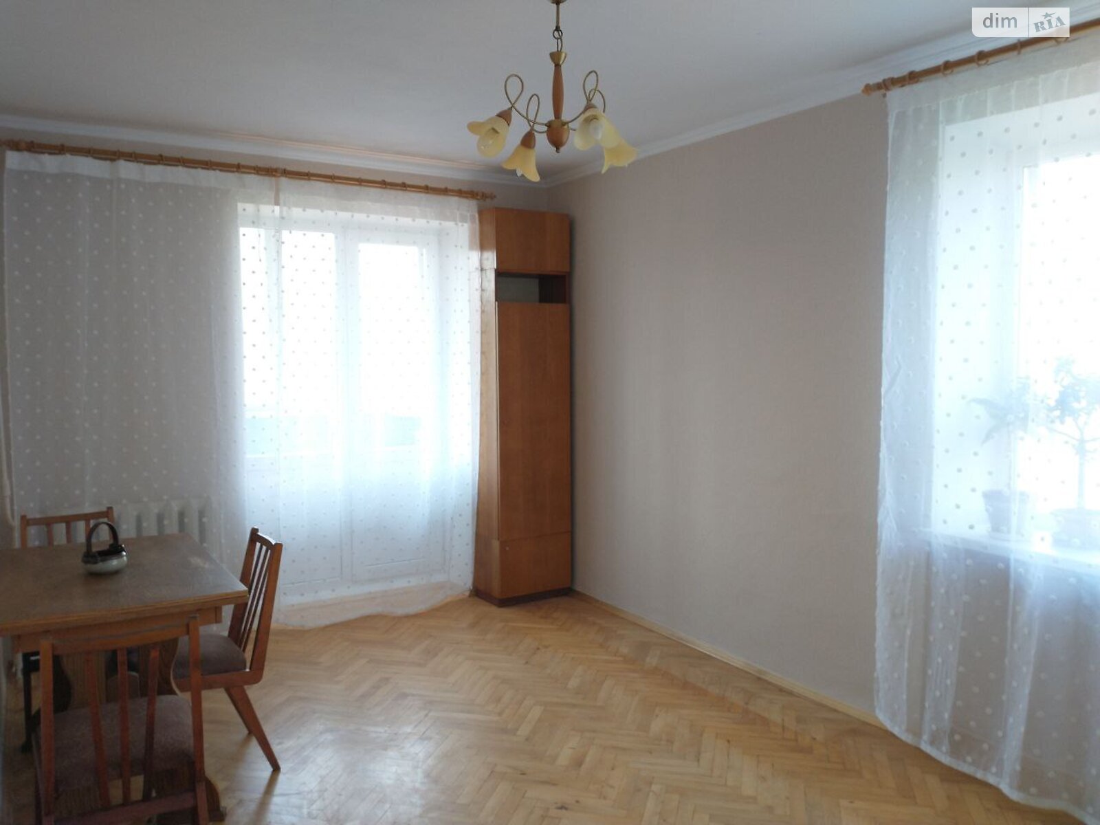 двокімнатна квартира з меблями в Києві, район Дніпровський, на вул. Ореста Левицького 11 в довготривалу оренду помісячно фото 1 двокімнатна квартира з меблями в Києві, район Дніпровський, на вул. Ореста Левицького 11 в довготривалу оренду помісячно фото 1