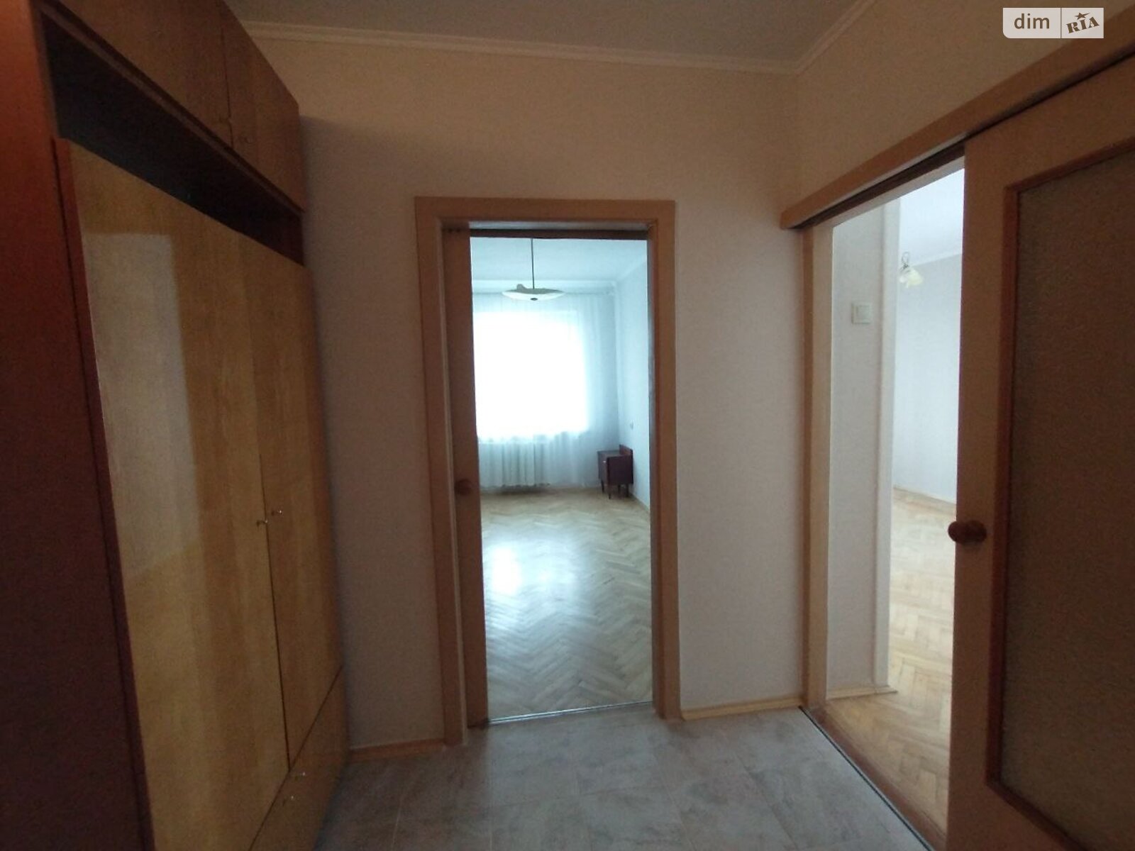 двокімнатна квартира з меблями в Києві, район Дніпровський, на вул. Ореста Левицького 11 в довготривалу оренду помісячно фото 1 двокімнатна квартира з меблями в Києві, район Дніпровський, на вул. Ореста Левицького 11 в довготривалу оренду помісячно фото 1