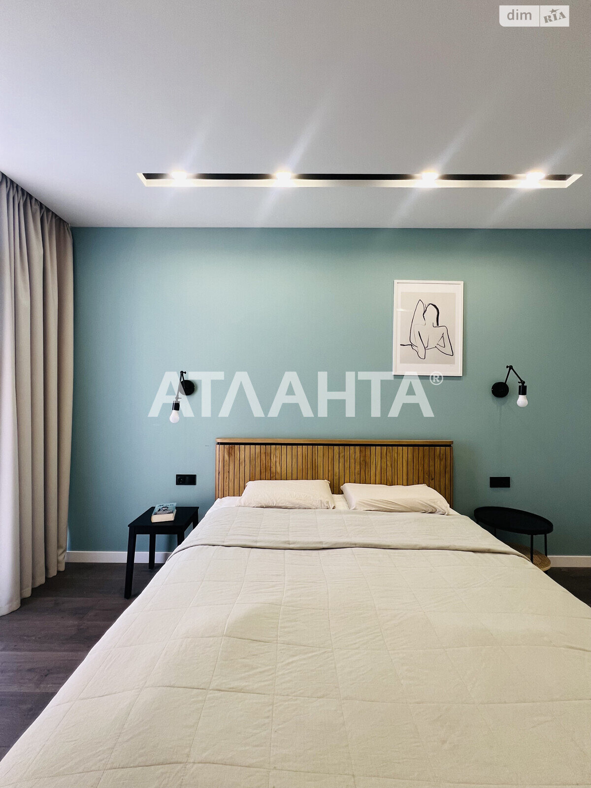 трикімнатна квартира в Києві, район Дніпровський, на вул. Регенераторна в довготривалу оренду помісячно фото 1 трикімнатна квартира в Києві, район Дніпровський, на вул. Регенераторна в довготривалу оренду помісячно фото 1